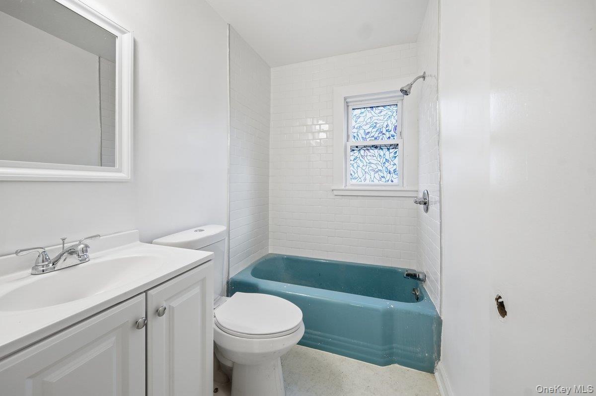 #7 photo, 152 Harrison avenue, Yonkers , NY 10705