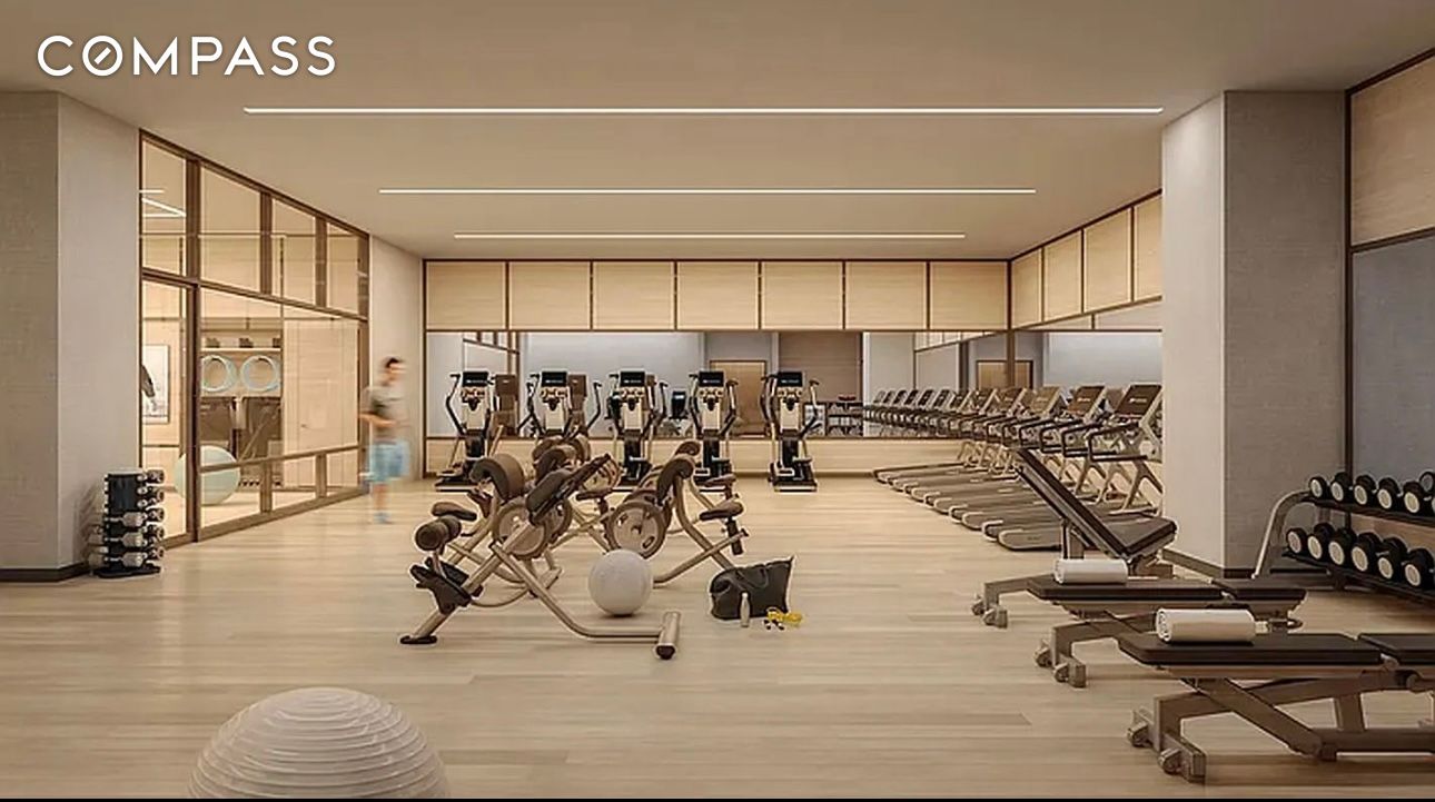 #11 photo, 45-3 Court Square, Куинс ‖ Long Island City , NY 11101