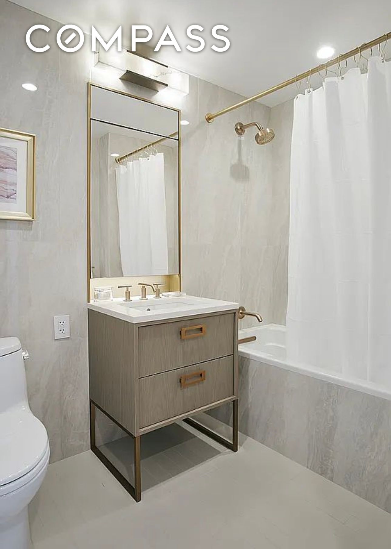 #7 photo, 45-3 Court Square, Куинс ‖ Long Island City , NY 11101