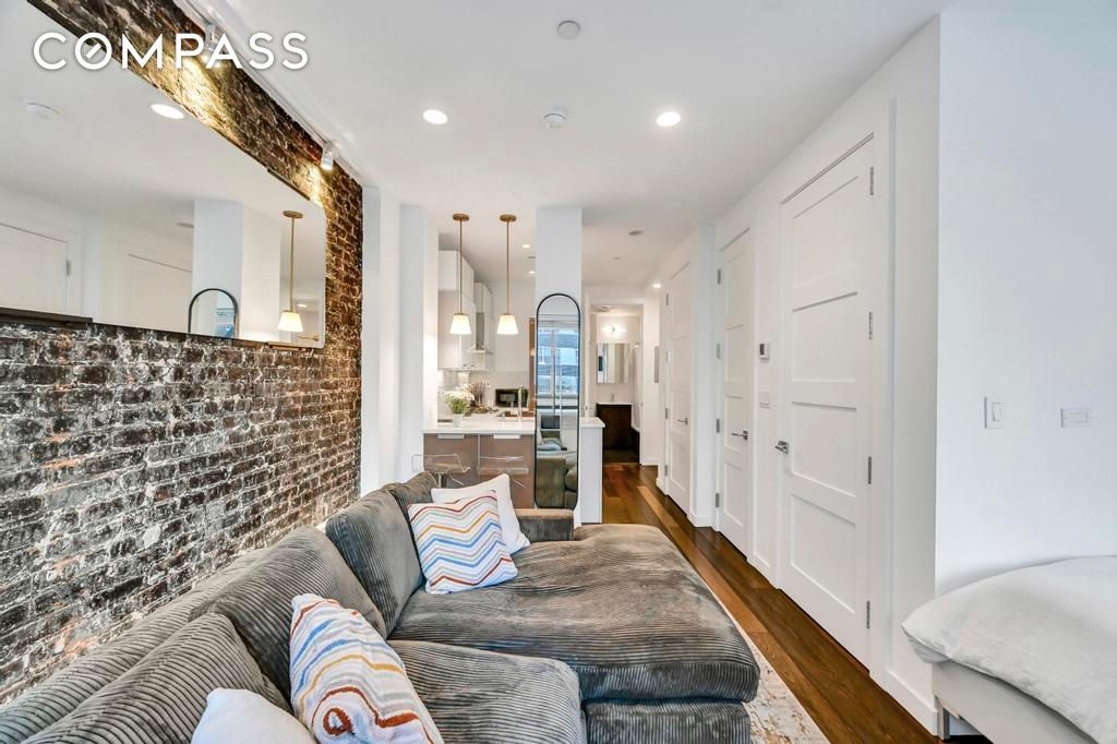 #4 photo, 148 E 19th Street, מנהטן Gramercy Park , NY 10003