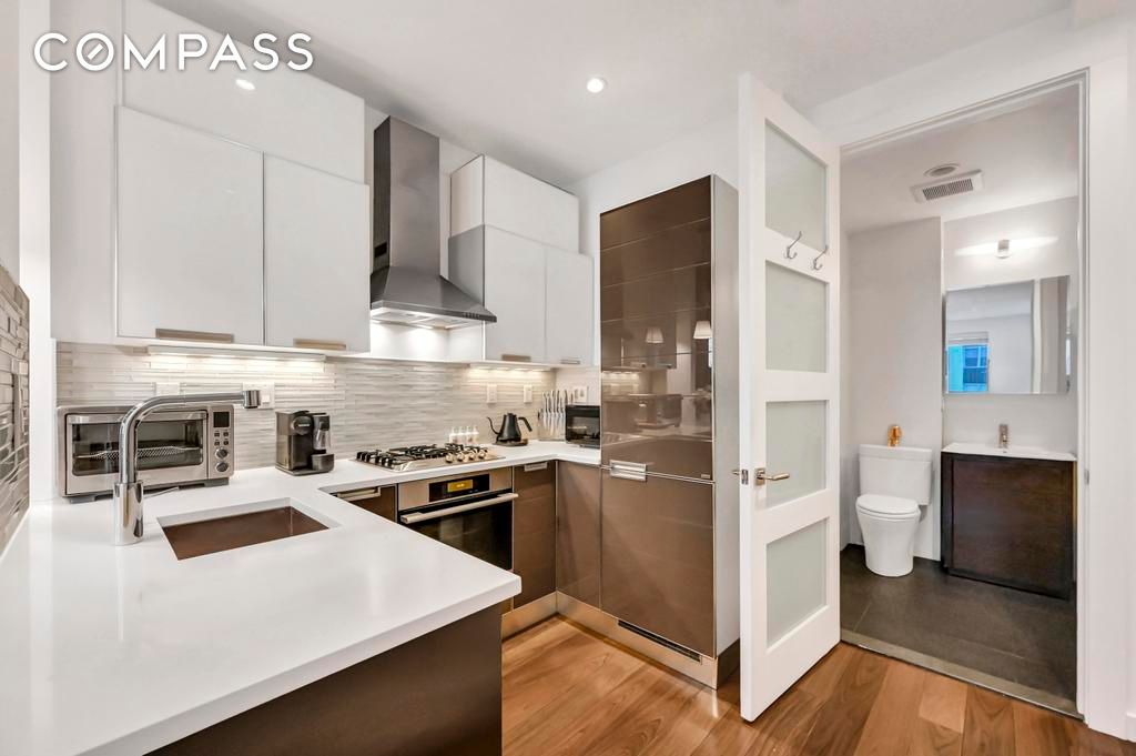 #7 photo, 148 E 19th Street, מנהטן Gramercy Park , NY 10003