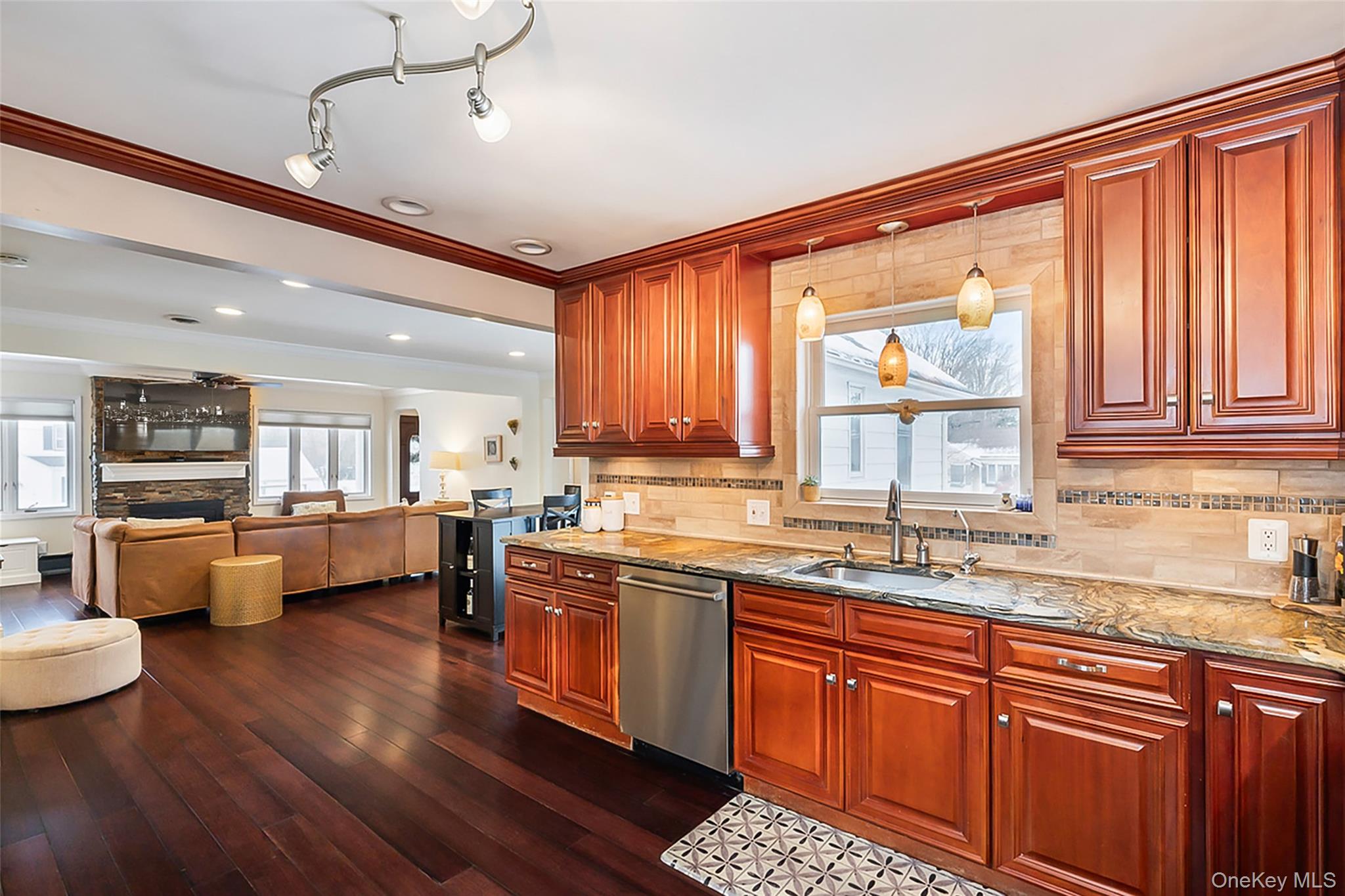 #11 photo, 2 Henry Court, Nanuet , NY 10954