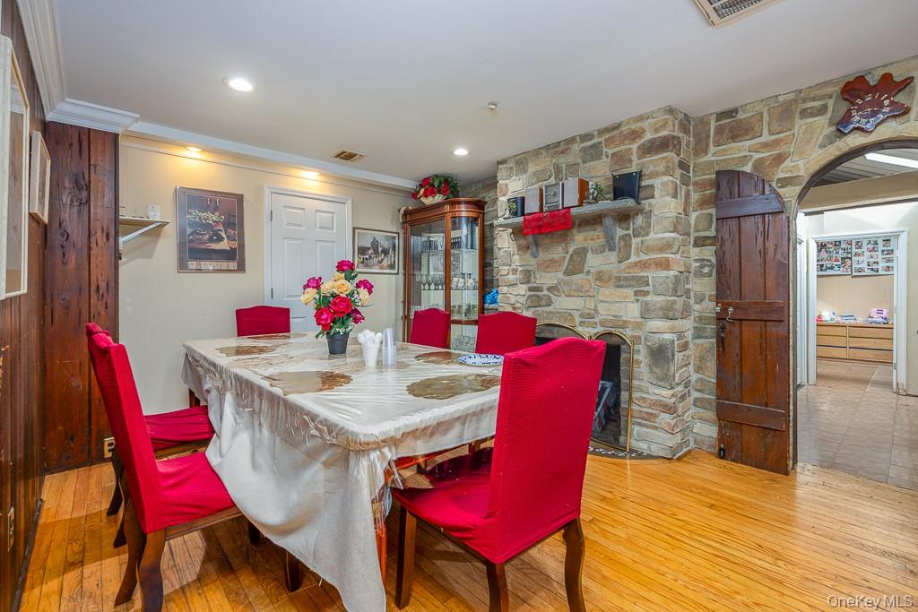 #8 photo, 23 Sky Meadow Road, Suffern , NY 10901