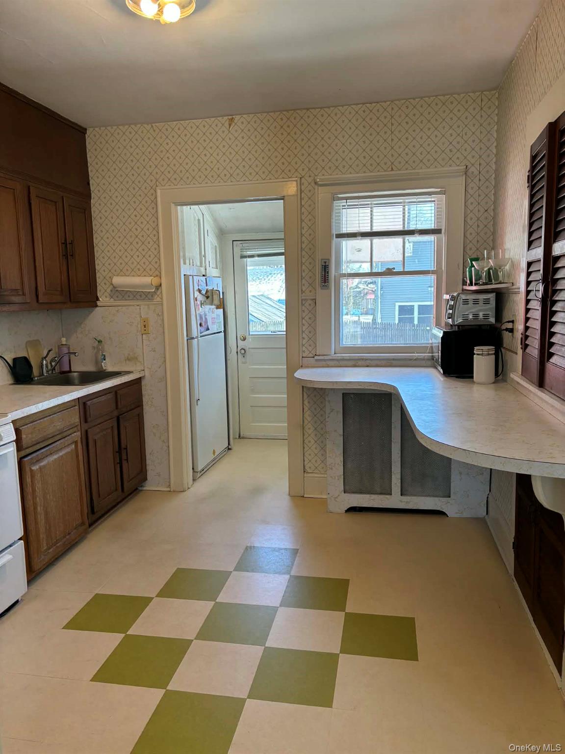 #9 photo, 4 Twain Street, North Baldwin , NY 11510