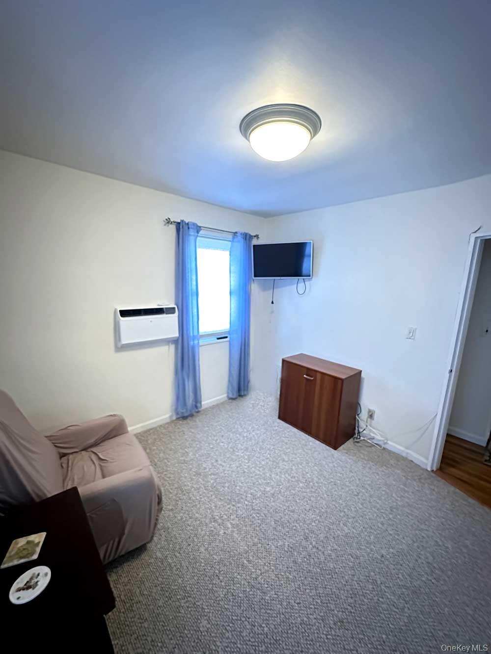 #8 photo, 251-19 61st Avenue, Little Neck , NY 11362