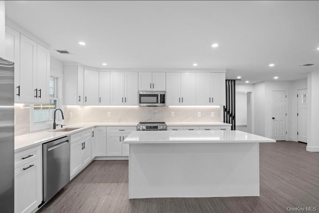 #11 photo, 200 Irish Lane, Islip Terrace , NY 11752