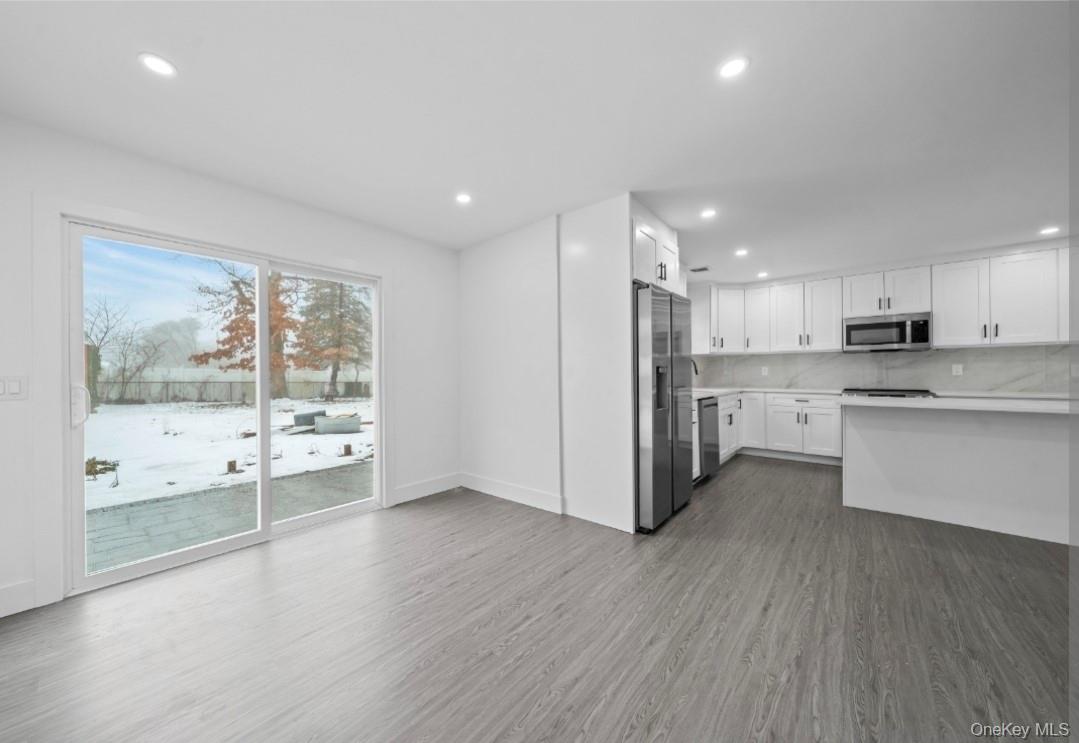 #12 photo, 200 Irish Lane, Islip Terrace , NY 11752