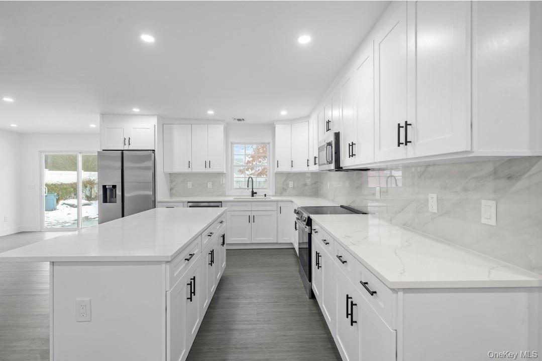 #9 photo, 200 Irish Lane, Islip Terrace , NY 11752