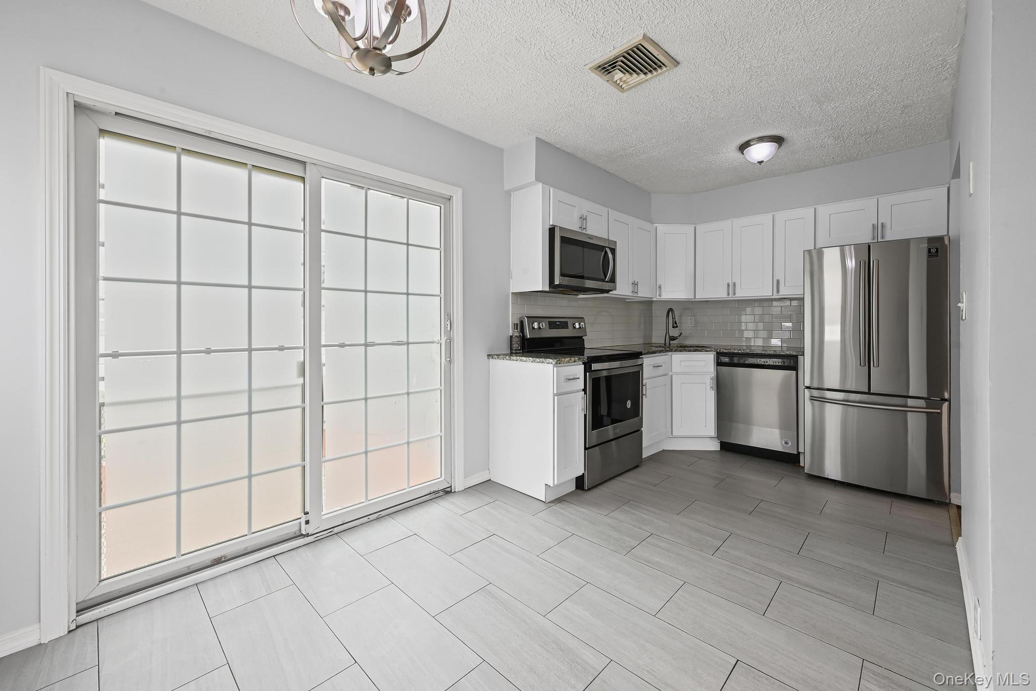 #9 photo, 96 S Windhorst Avenue, Bethpage , NY 11714