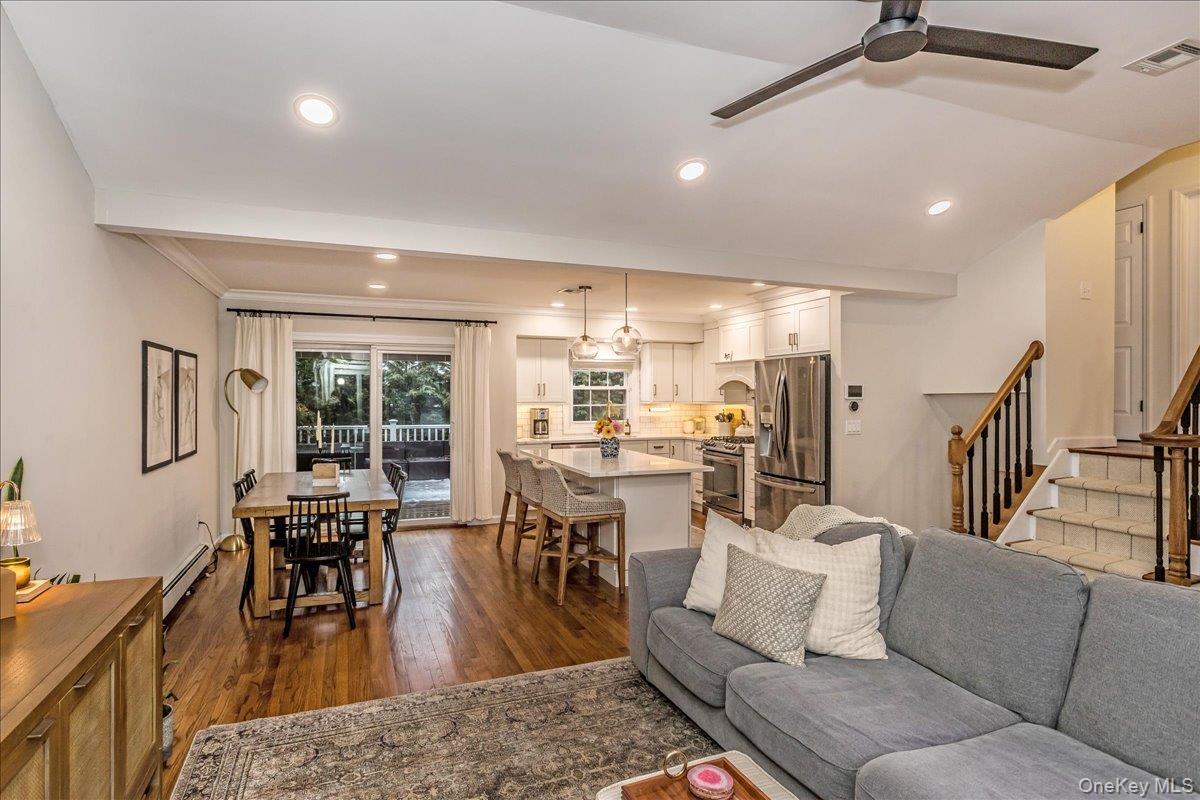 #8 photo, 79 N Cedar Street, Massapequa , NY 11758