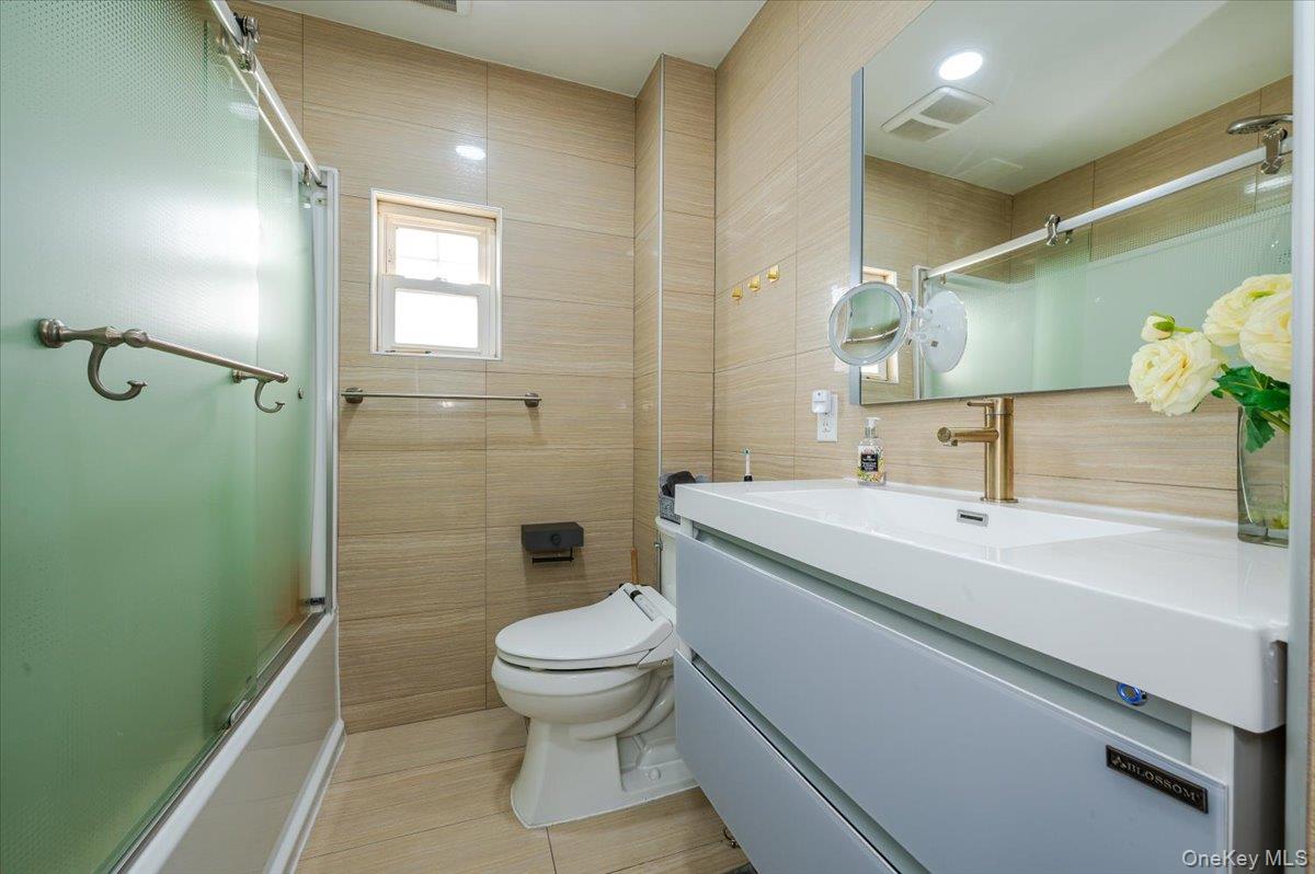 #10 photo, 523 Bayview Avenue, Cedarhurst , NY 11516