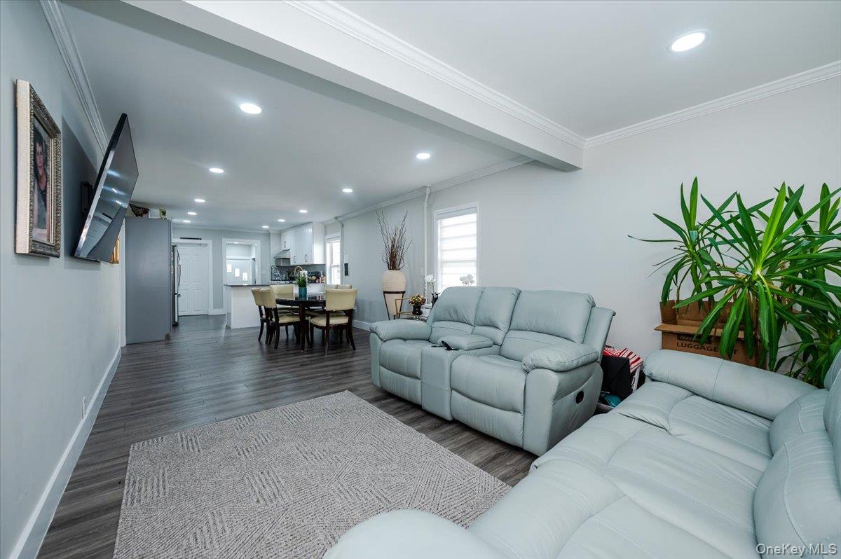 #3 photo, 523 Bayview Avenue, Cedarhurst , NY 11516