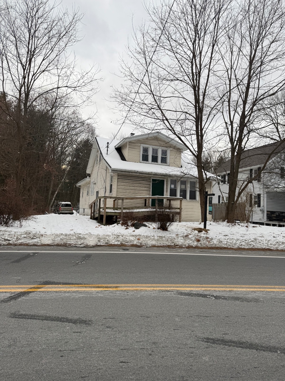 #2 photo, 169 Schoolhouse Rd, Albany , NY 12203