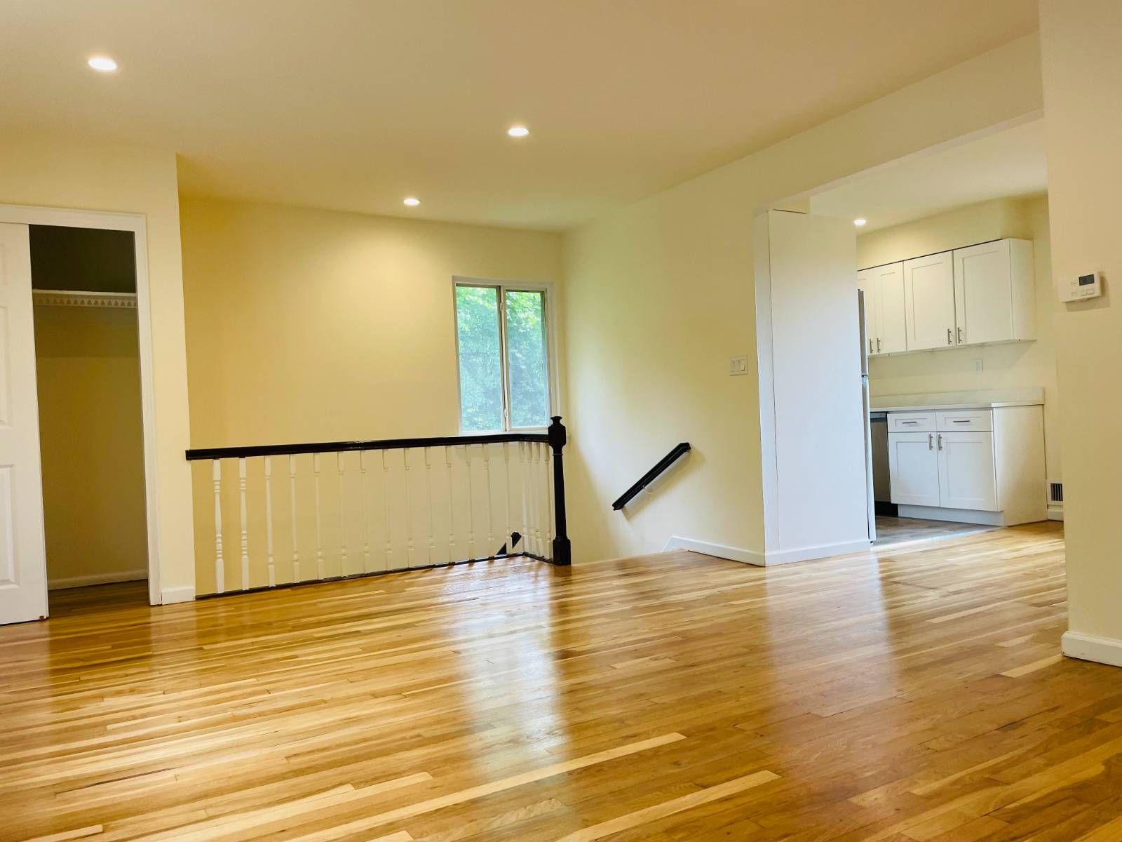 #1 photo, 26 Elm Av, Glen Cove , NY 11542