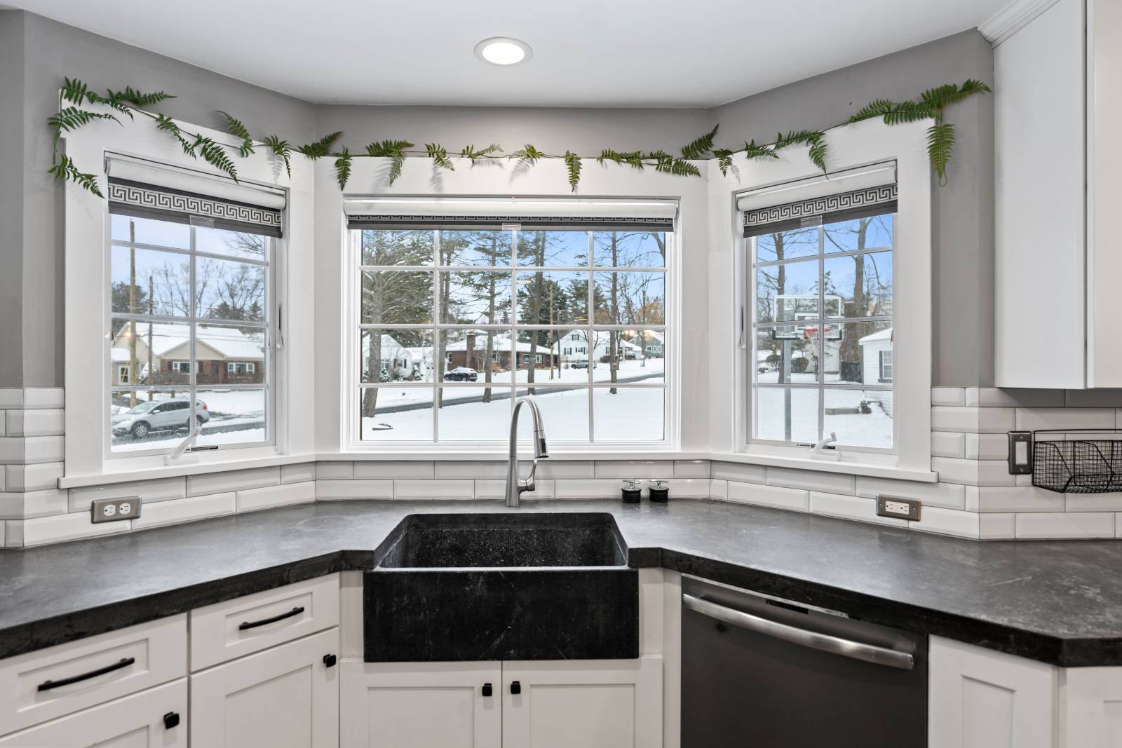 #15 photo, 9 Van Dyke, Amsterdam , NY 12010