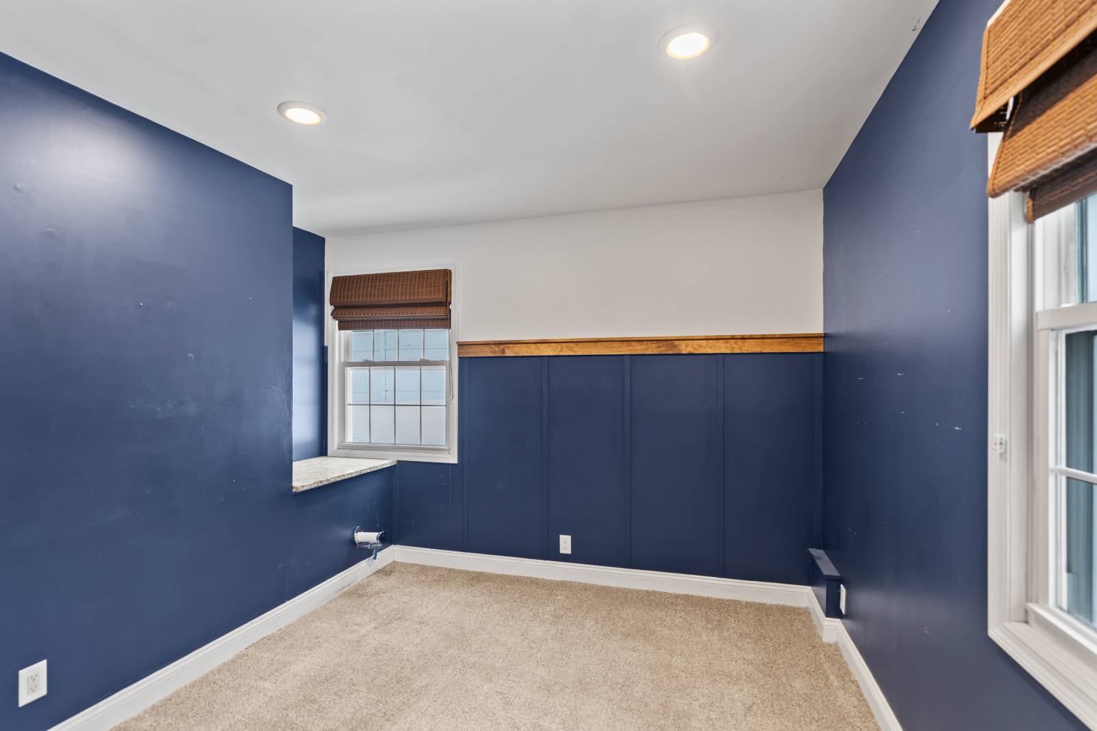 #24 photo, 9 Van Dyke, Amsterdam , NY 12010