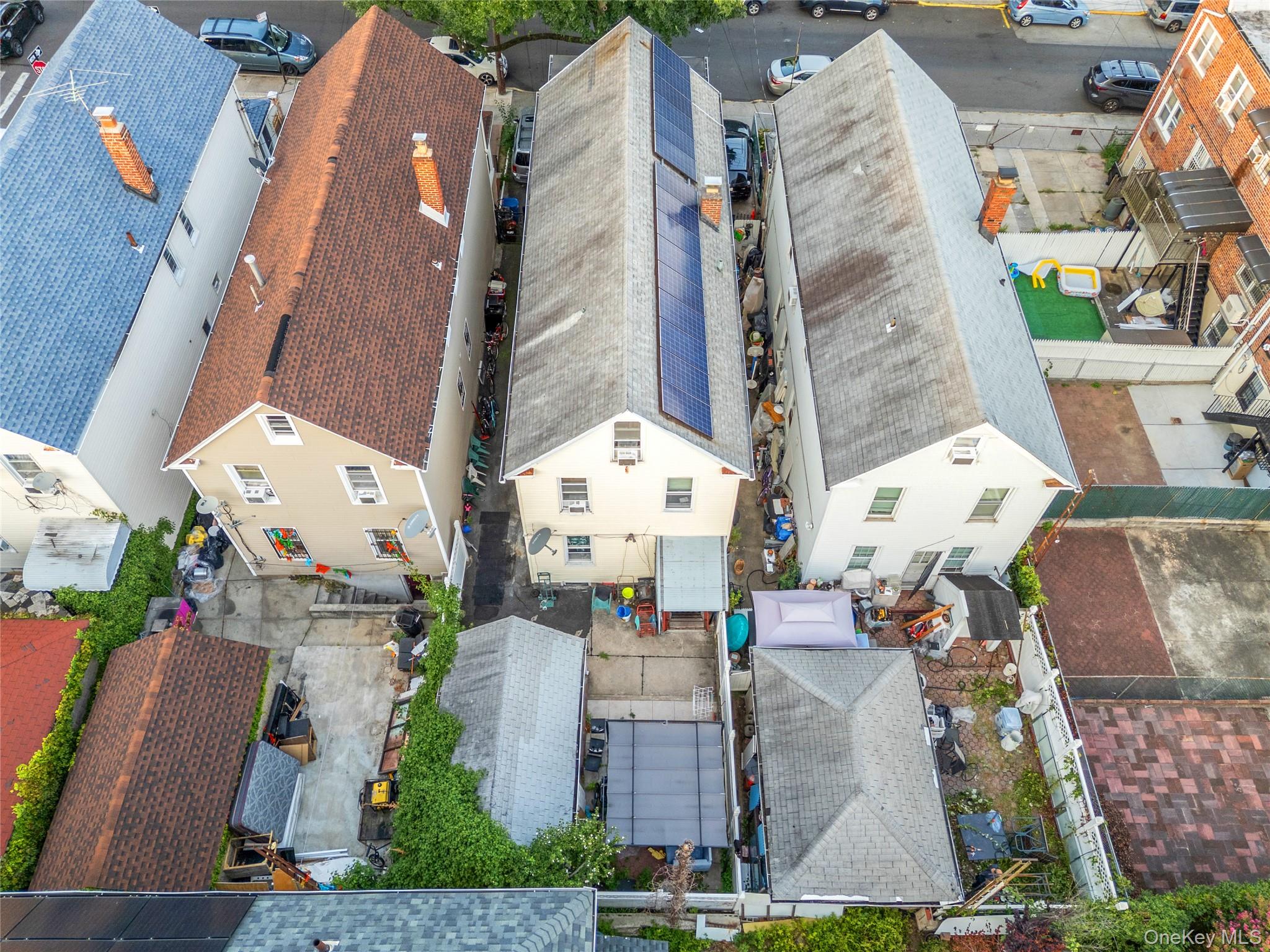 #18 photo, 54-08 92nd Street, Куинс ‖ Elmhurst , NY 11373