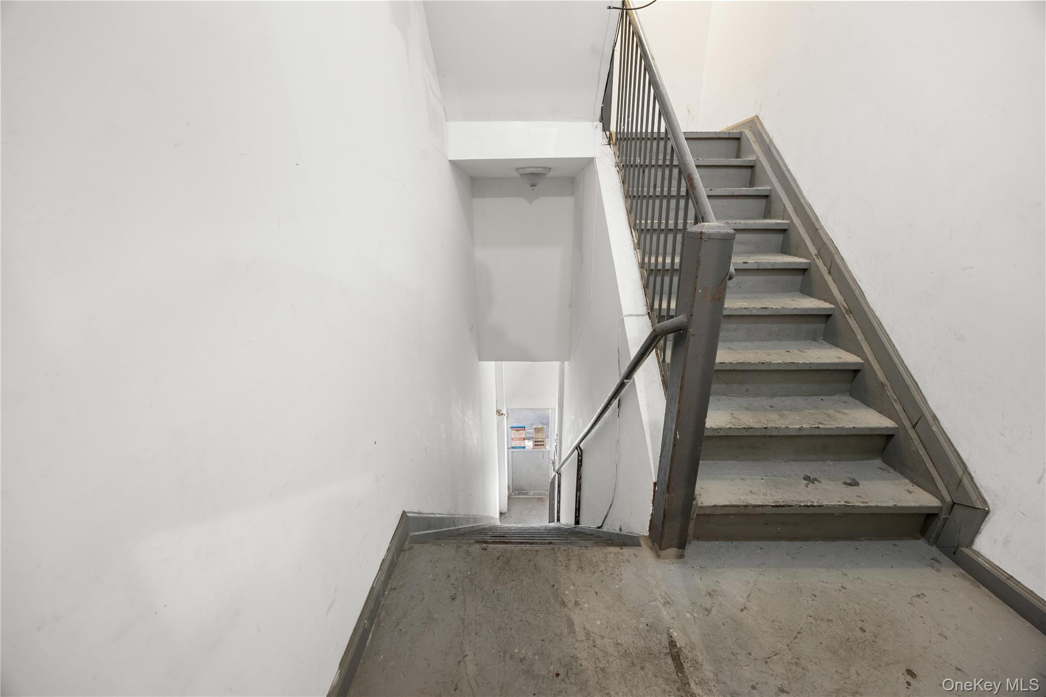 #6 photo, 131-44 40th Road, Flushing , NY 11354