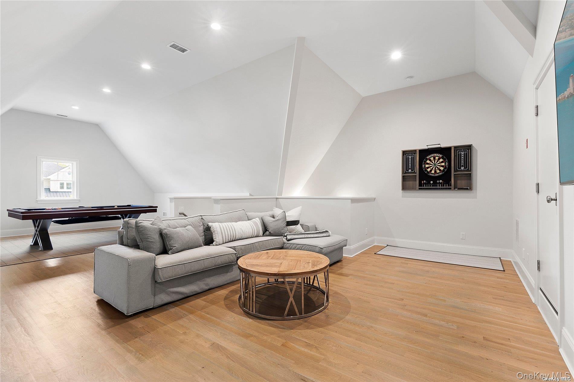 #17 photo, 2 Emma's Path, Remsenburg , NY 11960