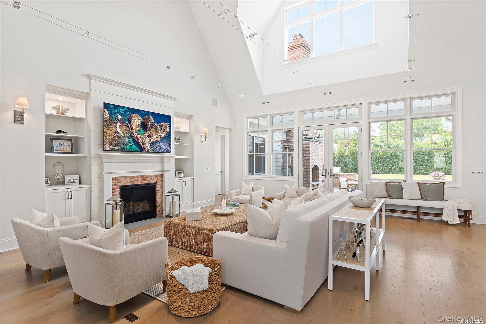 #4 photo, 2 Emma's Path, Remsenburg , NY 11960