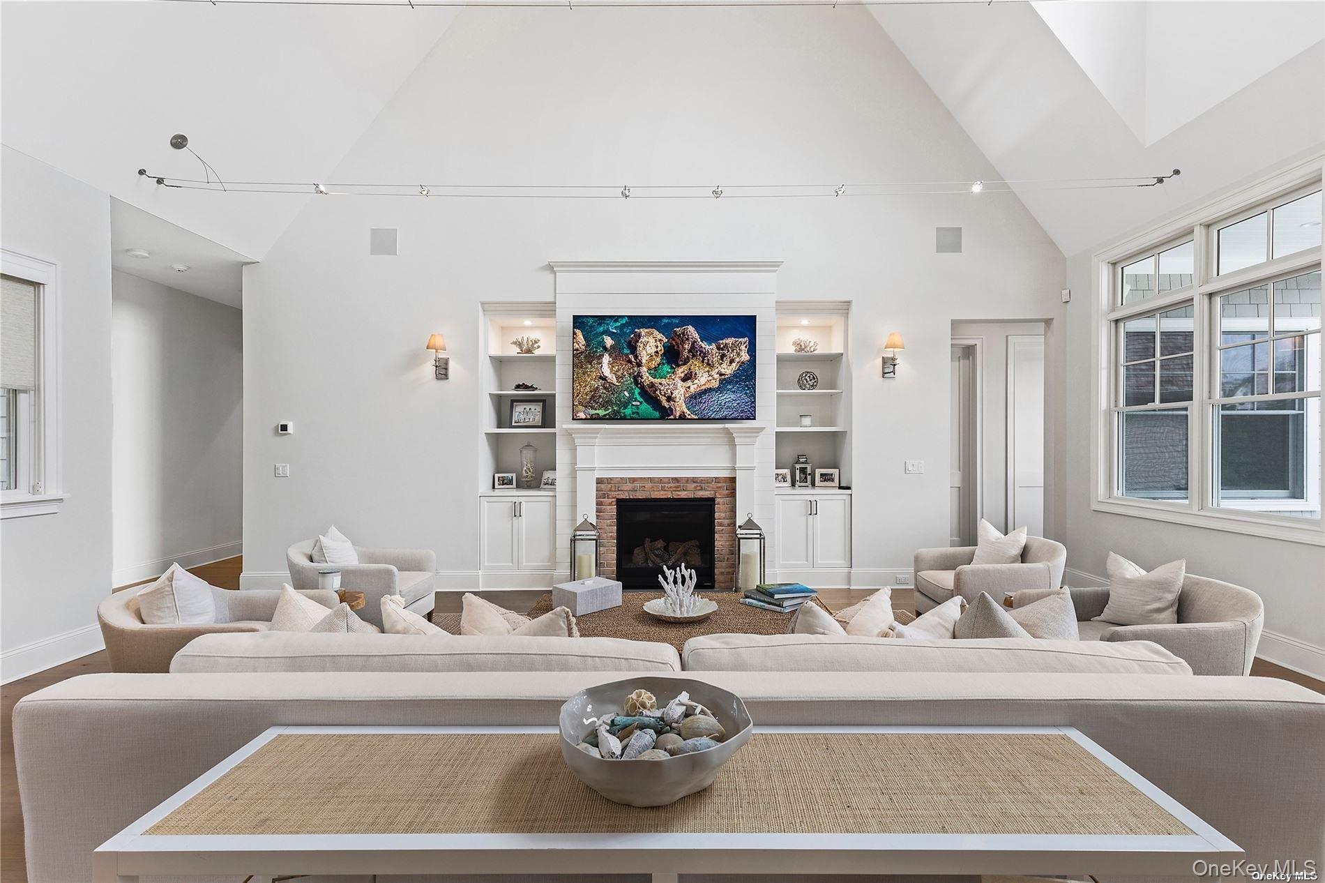 #5 photo, 2 Emma's Path, Remsenburg , NY 11960