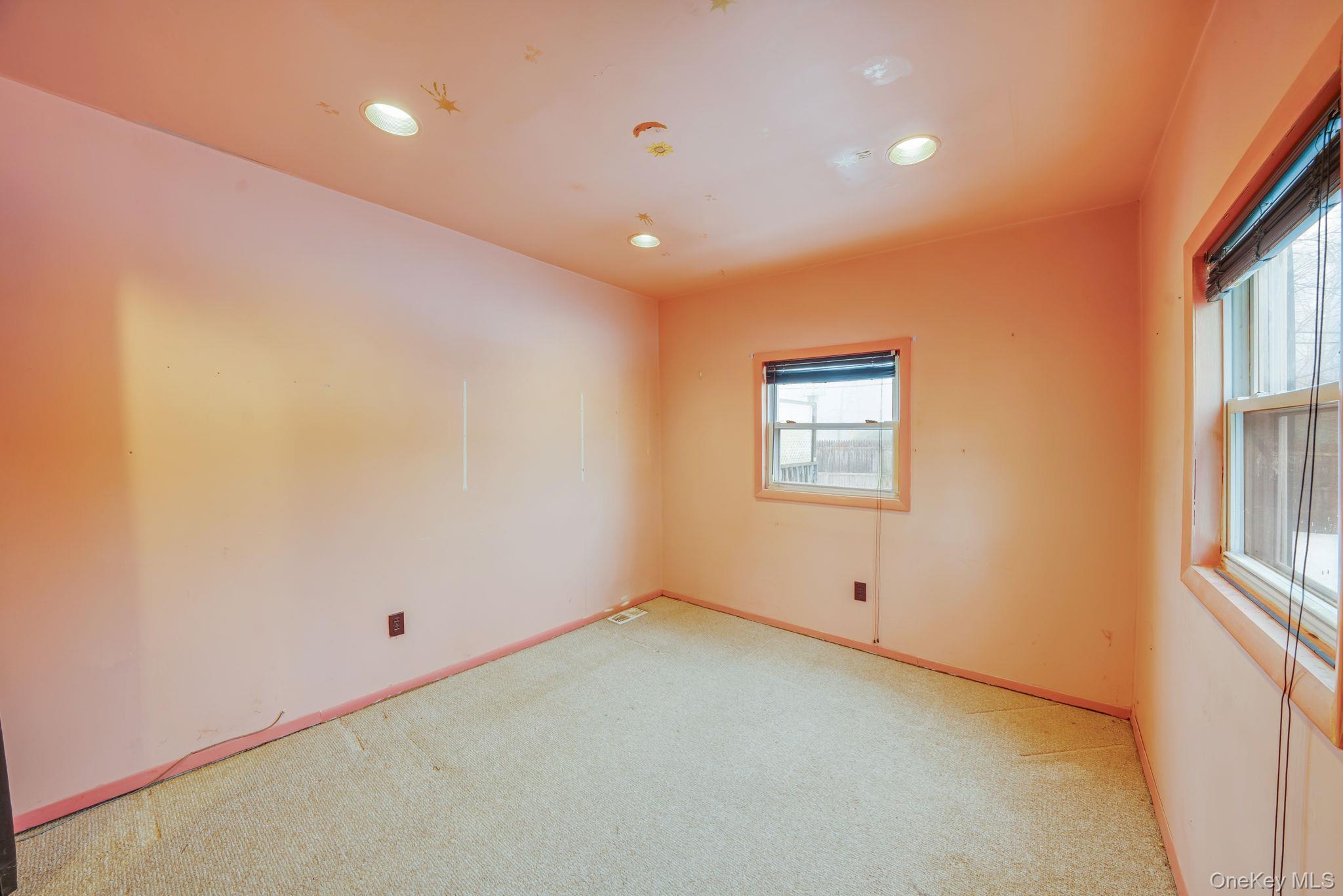 #17 photo, 778 Terry Road, Hauppauge , NY 11788