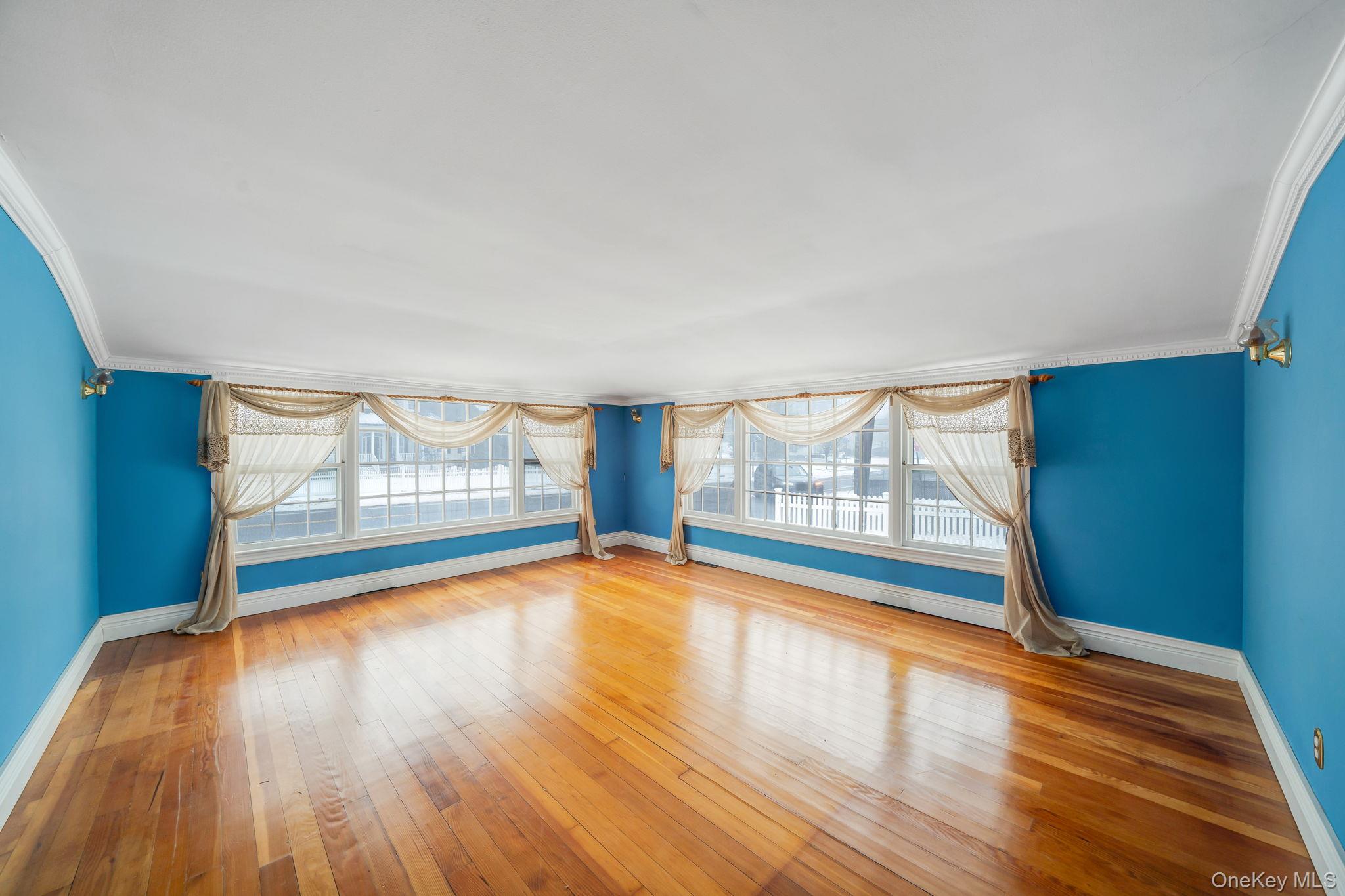 #7 photo, 778 Terry Road, Hauppauge , NY 11788