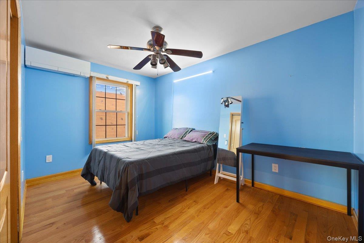 #20 photo, 8132 265th Street, 皇后区 Glen Oaks , NY 11004