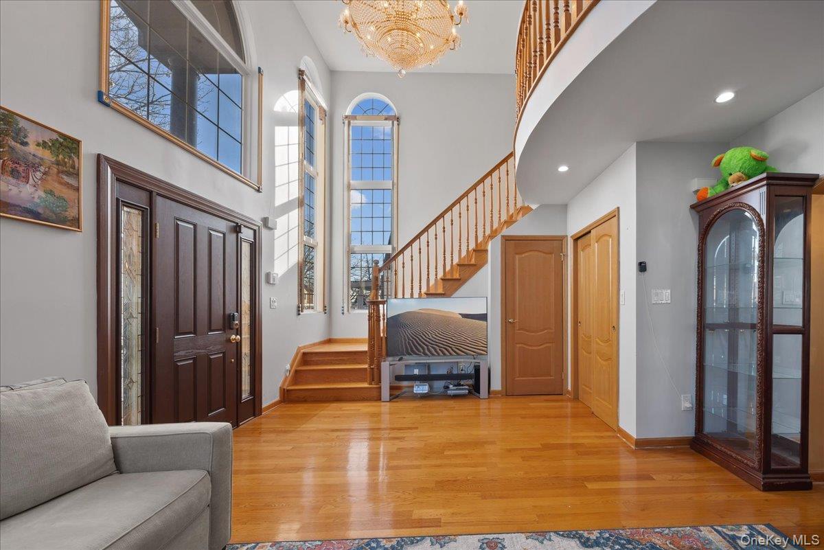 #7 photo, 8132 265th Street, 皇后区 Glen Oaks , NY 11004