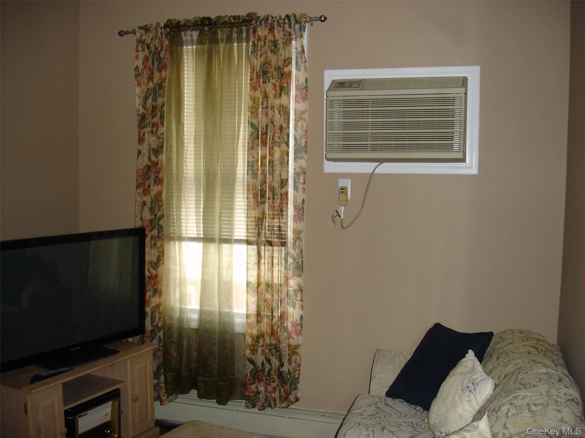 #19 photo, 156 Voss Avenue, Yonkers , NY 10703