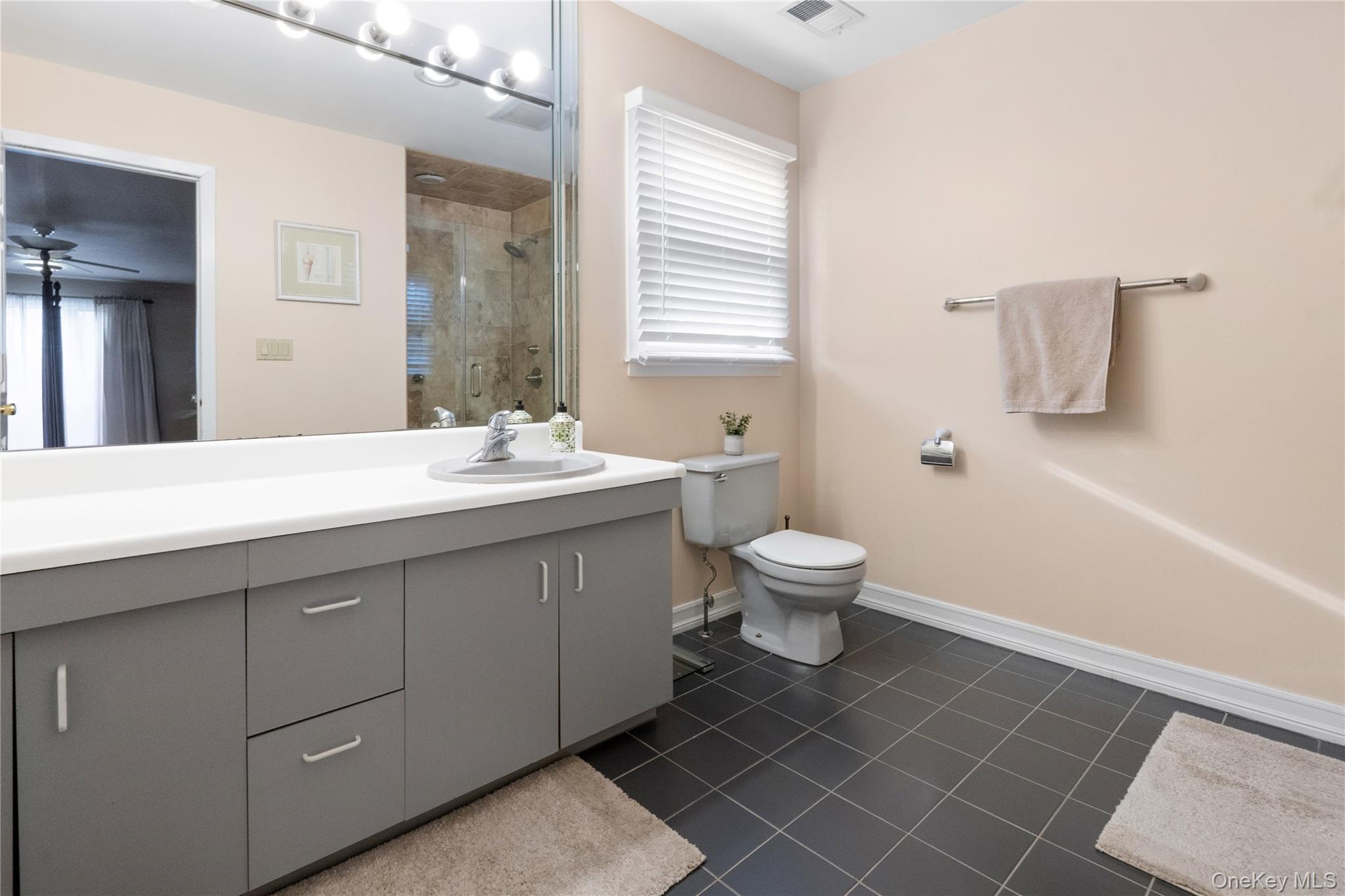 #19 photo, 25 CHEROKEE RD, Call Listing Agent , NJ 08816