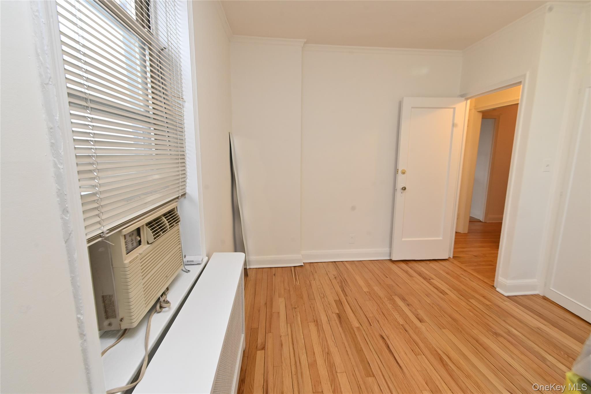 #19 photo, 43-10 48TH Avenue, Woodside , NY 11377