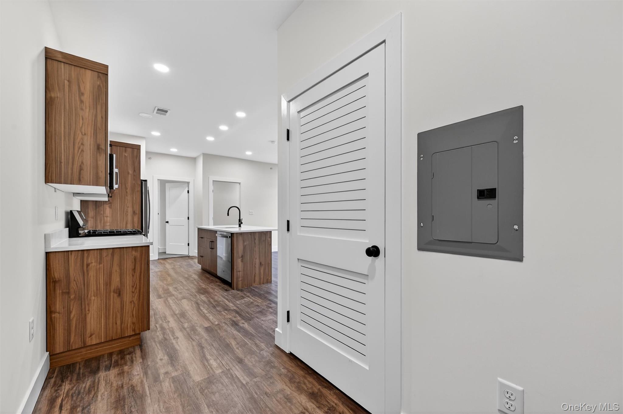 #3 photo, 19 Welling Place (2B), Warwick , NY 10990