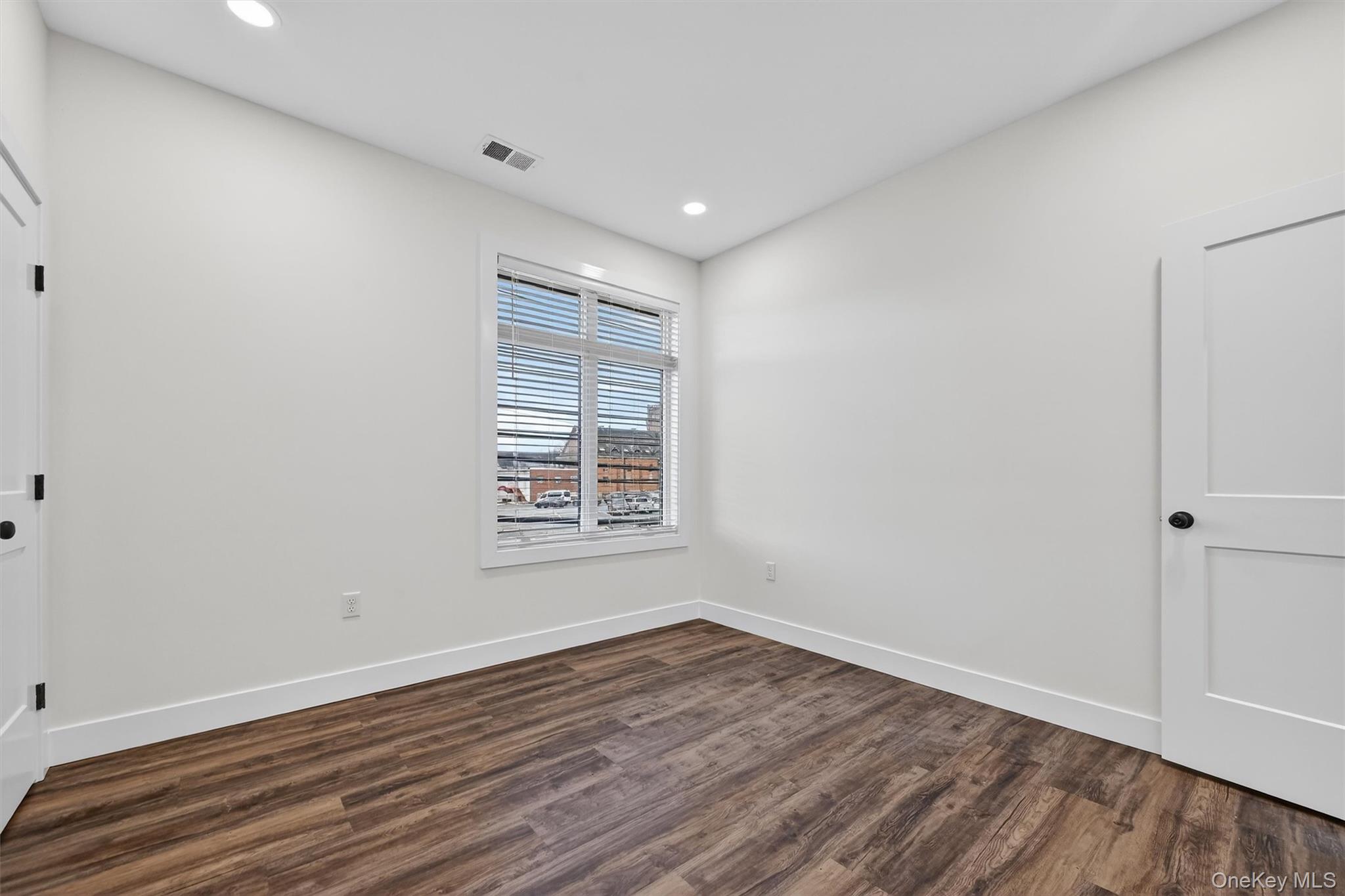 #12 photo, 19 Welling Place (2C), Warwick , NY 10990