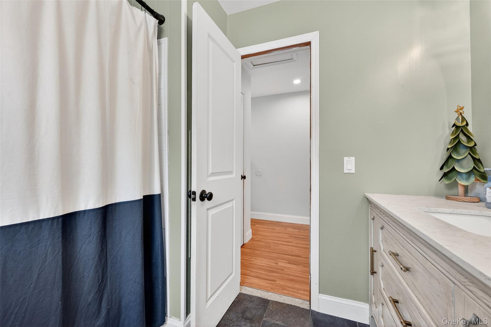 #15 photo, 917 Scotchtown Collabar Road, Middletown , NY 10941