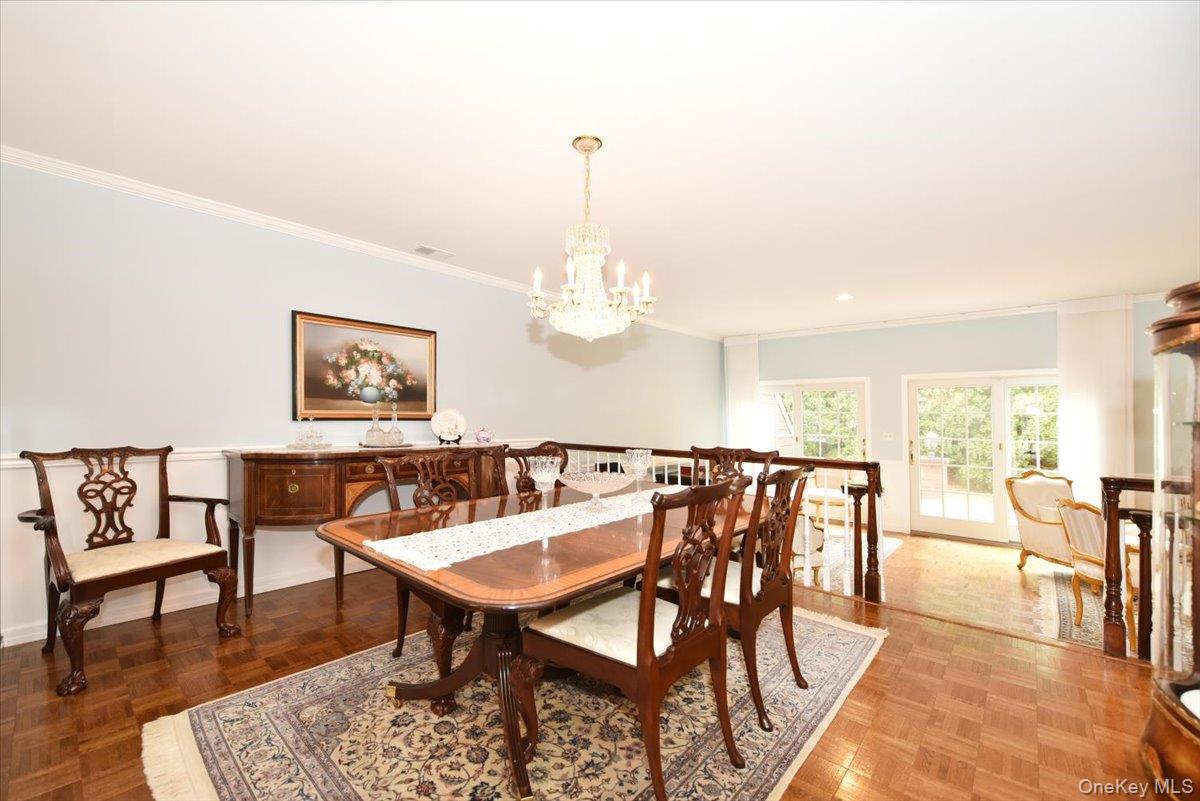 #10 photo, 10 Southgate Circle, Massapequa Park , NY 11762