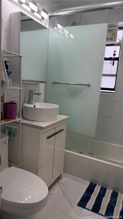 #5 photo, 144-11 Sanford Avenue, Flushing , NY 11355