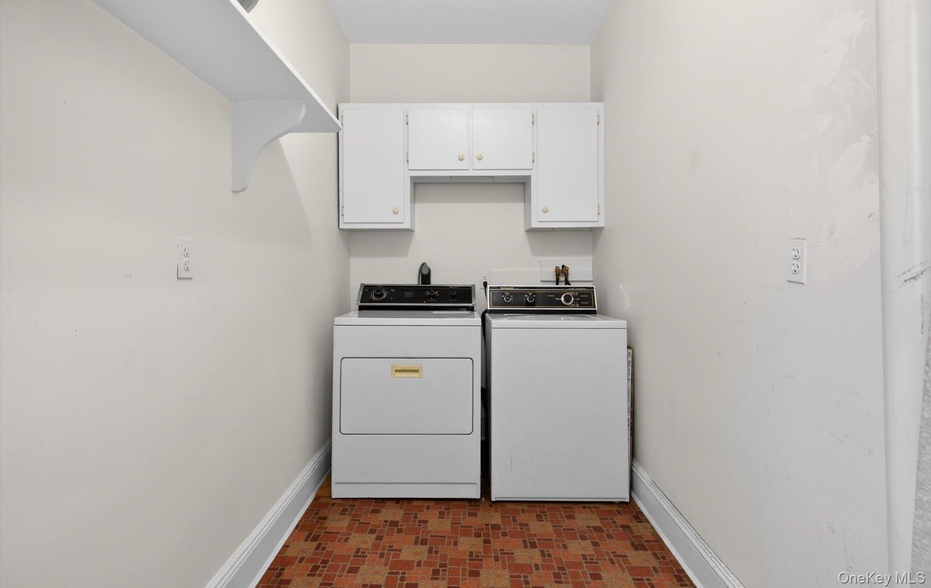 #19 photo, 1174 5th Avenue, East Northport , NY 11731