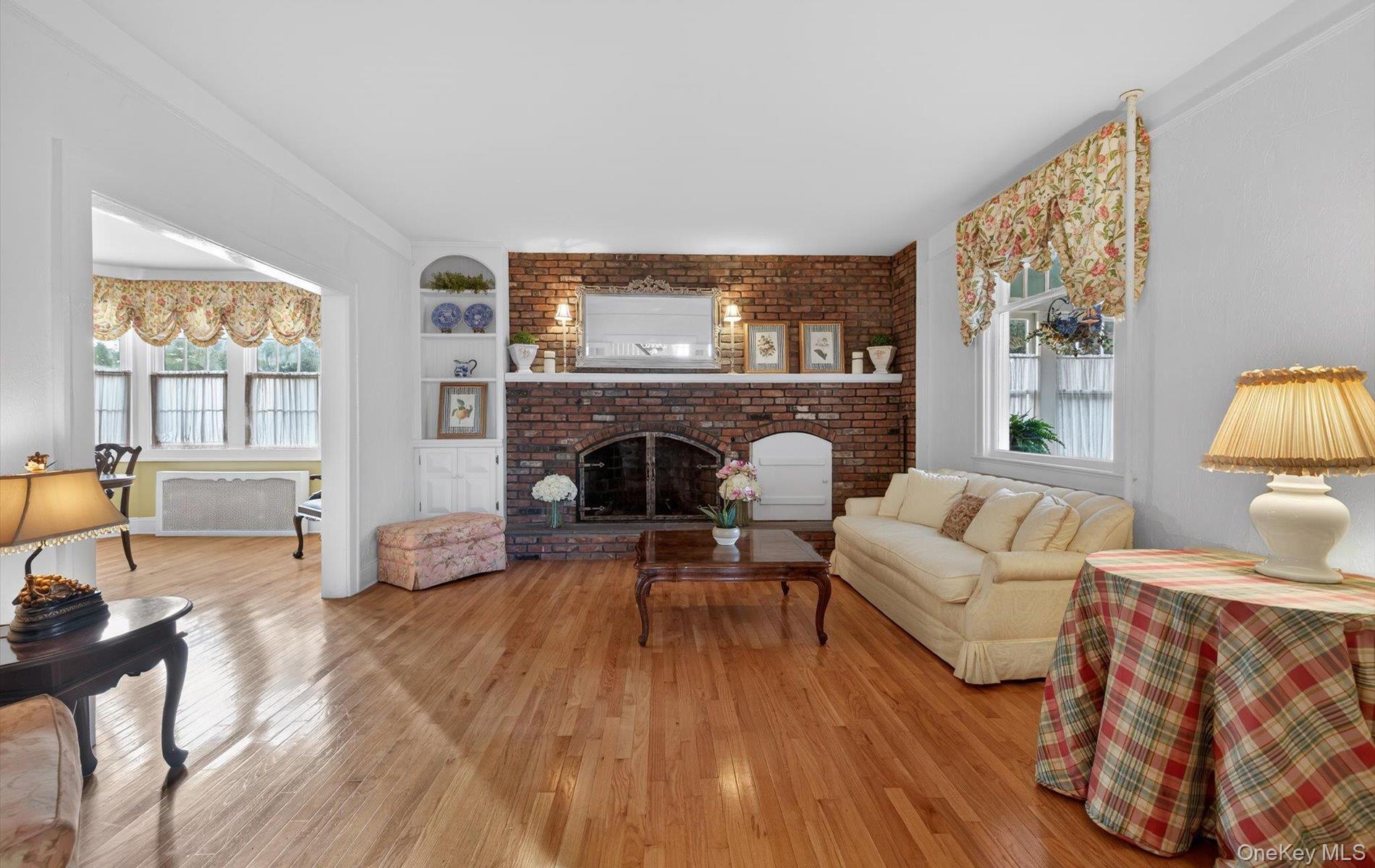 #7 photo, 1174 5th Avenue, East Northport , NY 11731