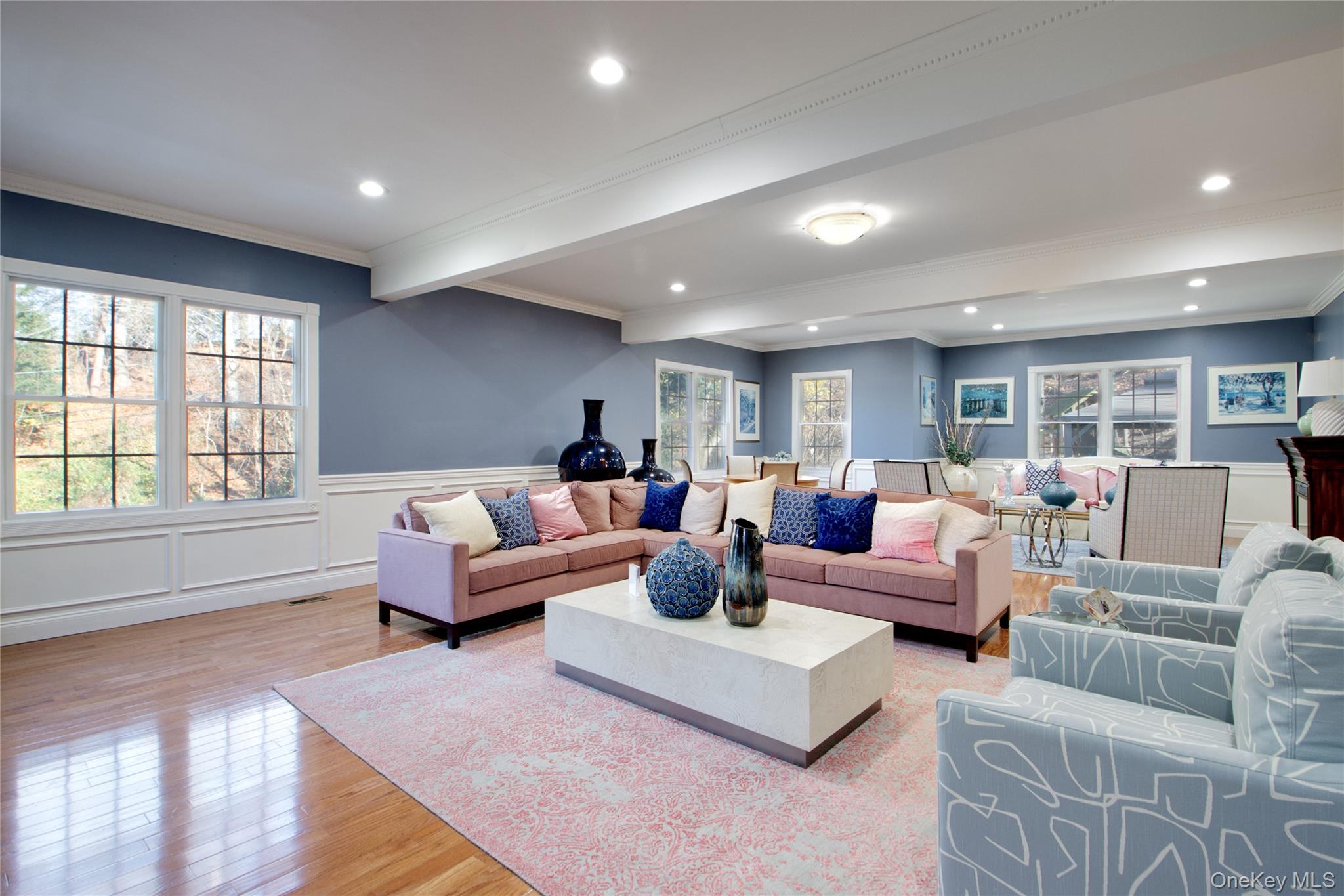 #12 photo, 50 Davis Lane, מחוז נסאו Roslyn , NY 11576