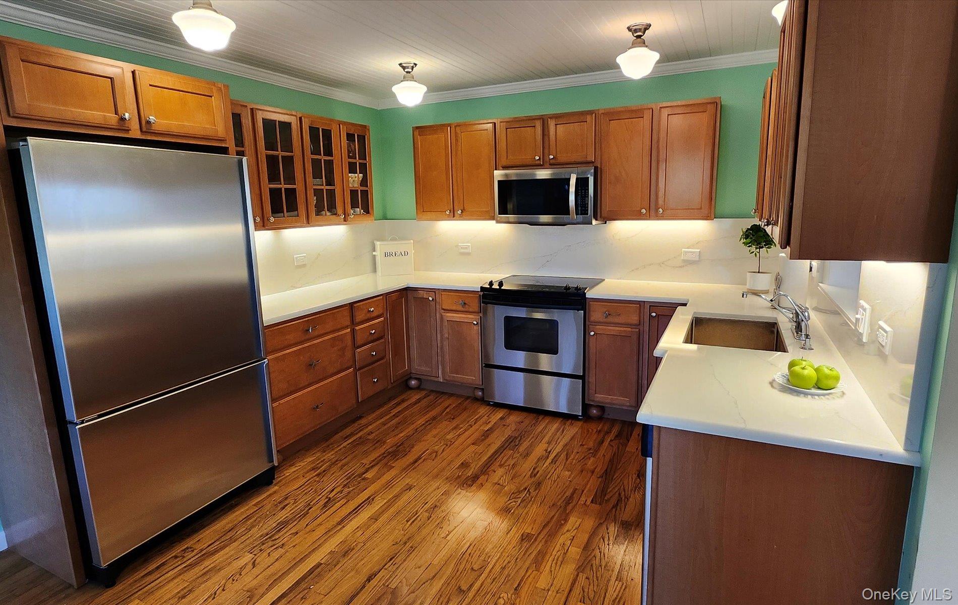 #16 photo, 175 Uhl Lane, Orient , NY 11957