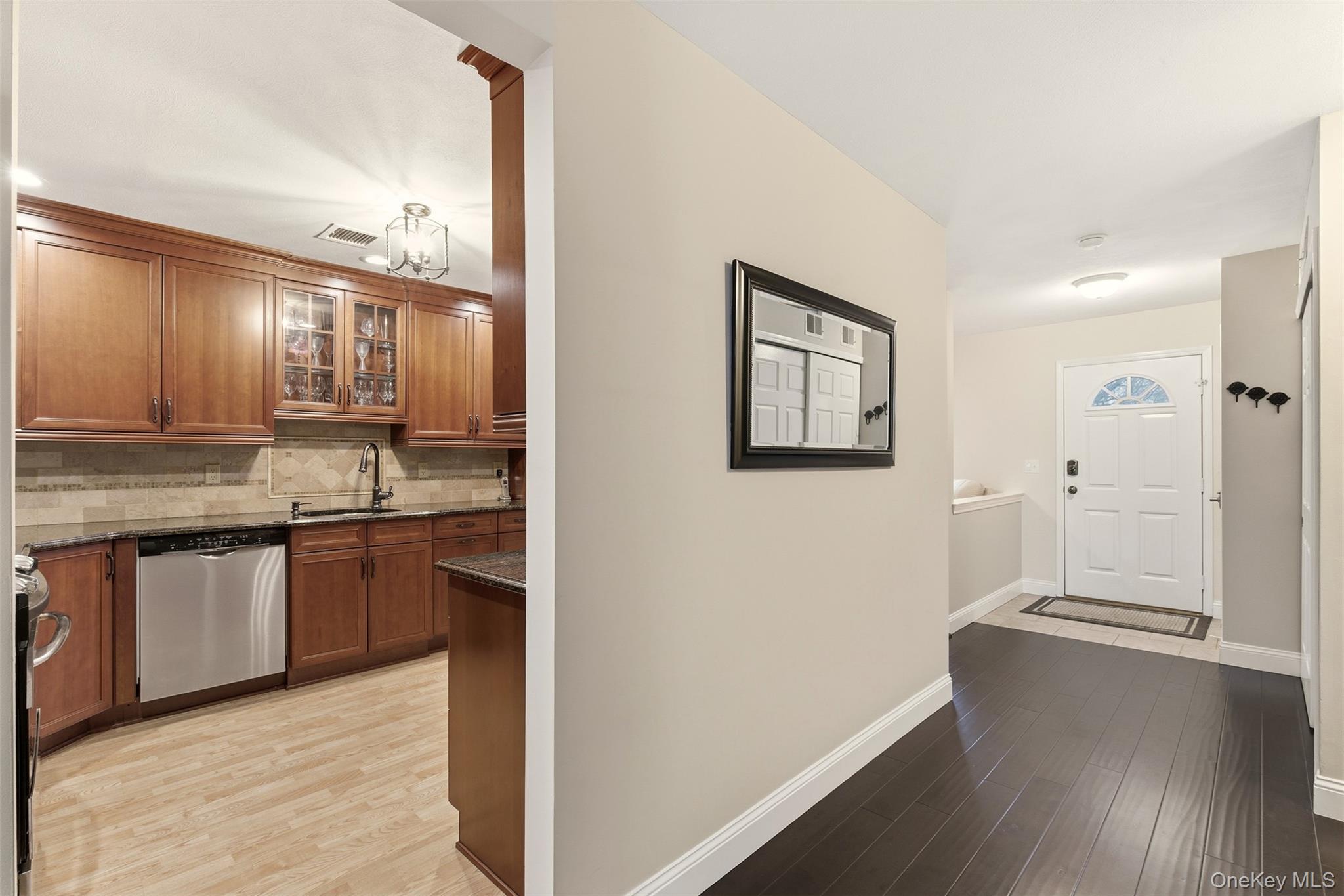 #11 photo, 11 Indian Trace, سوفولك Kings Park , NY 11754