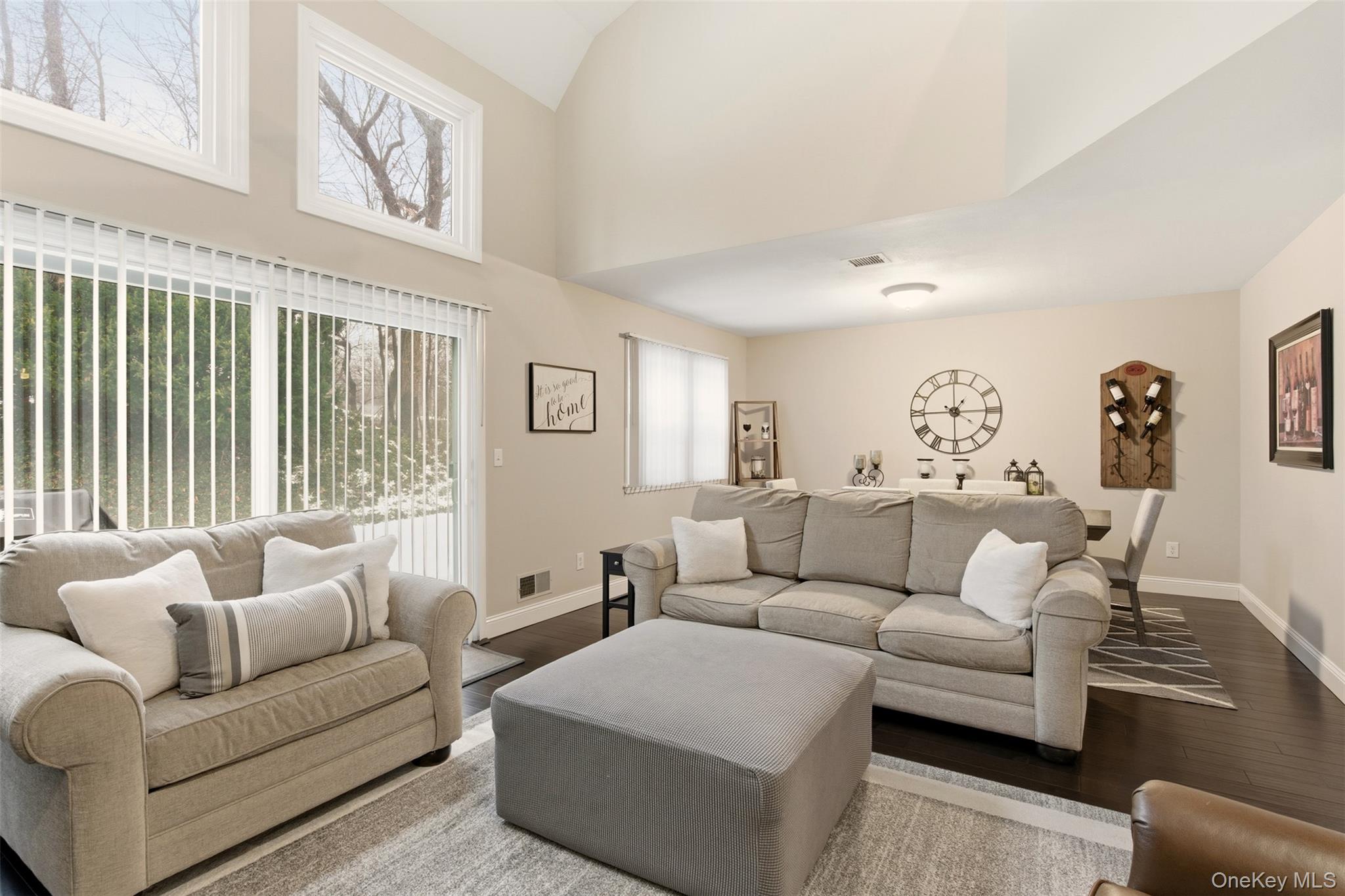 #16 photo, 11 Indian Trace, سوفولك Kings Park , NY 11754