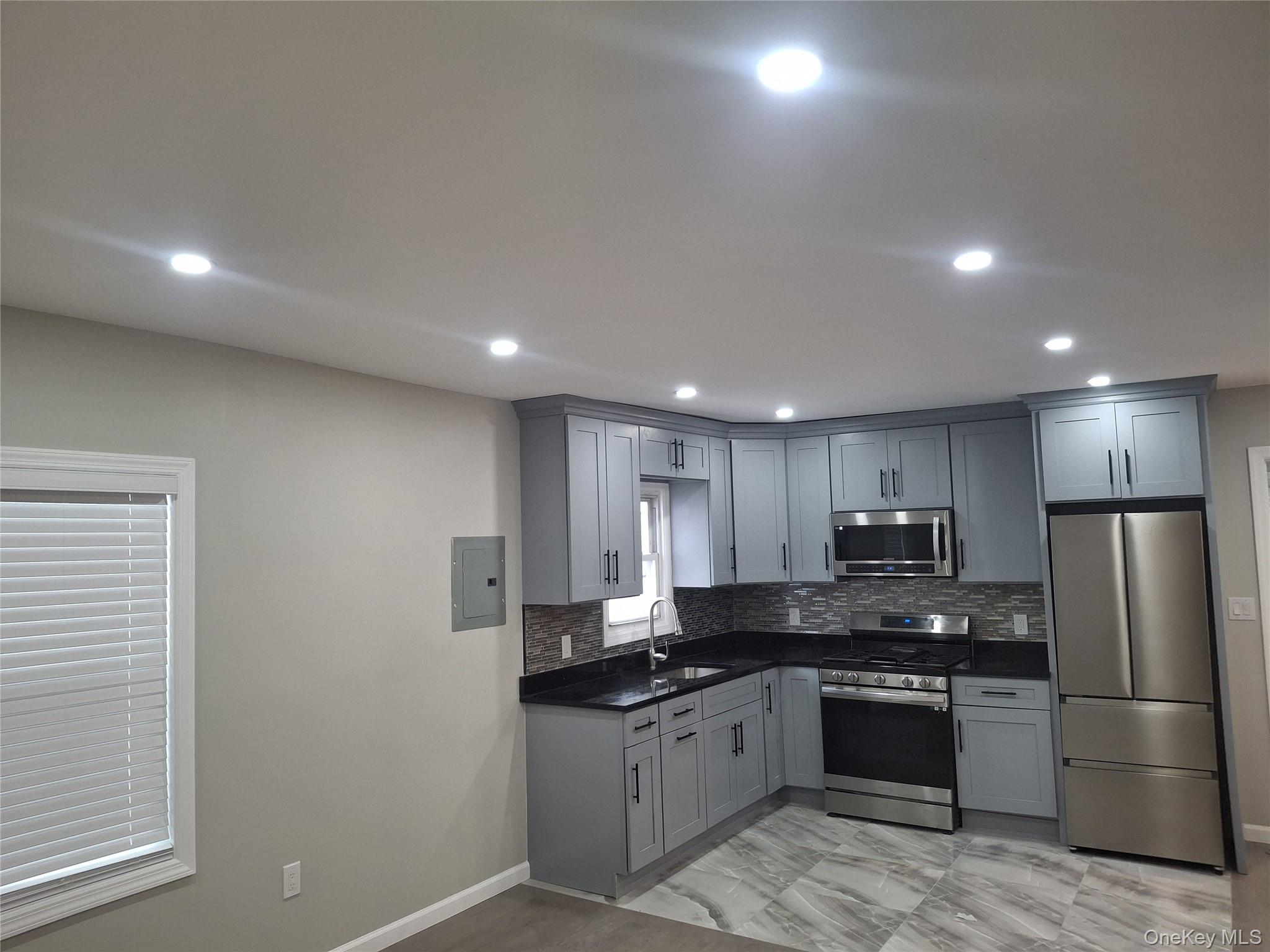 #9 photo, 19414 115th Road, 皇后区 Saint Albans , NY 11412