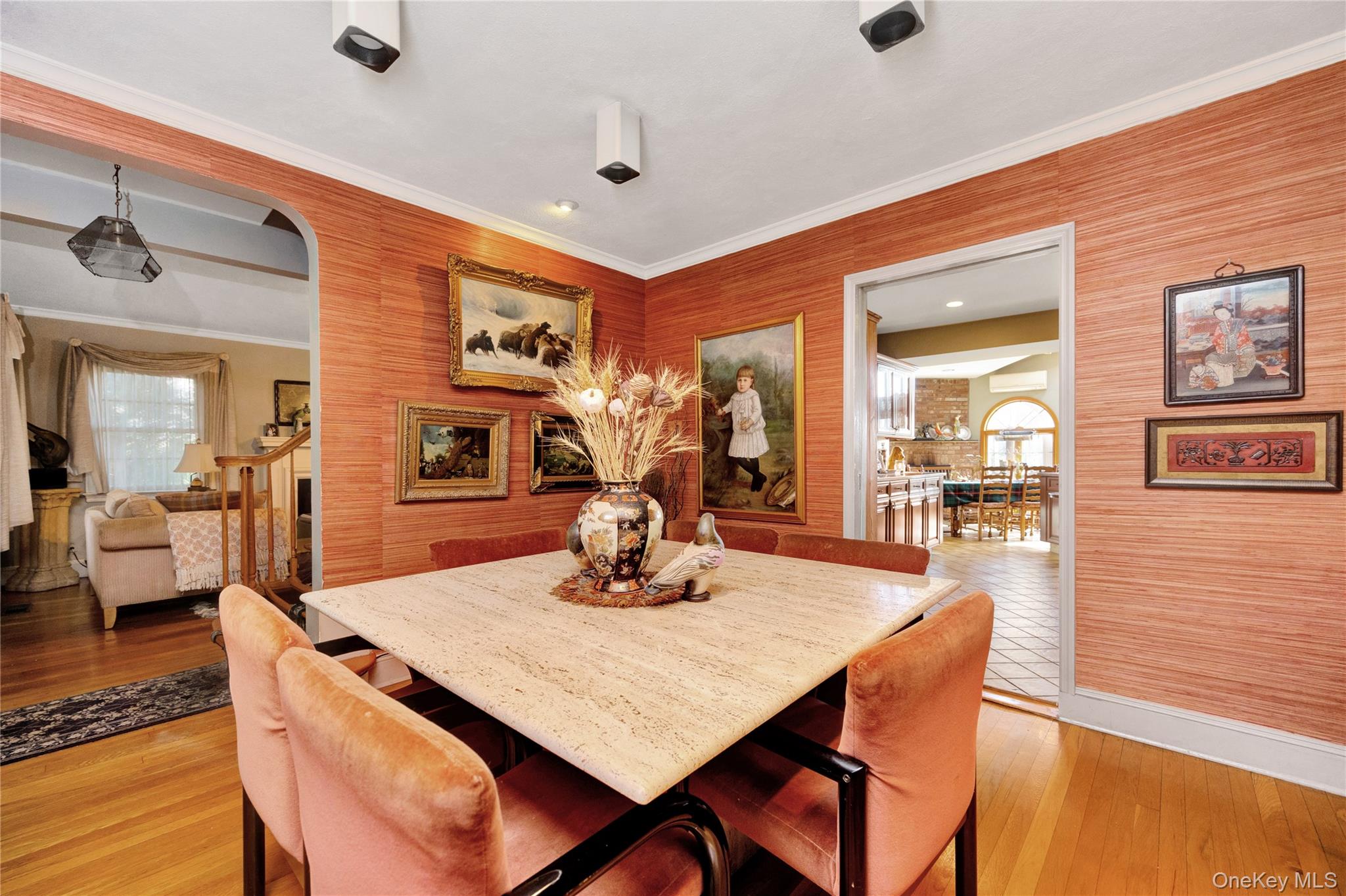 #12 photo, 164 Waverly Avenue, East Rockaway , NY 11518