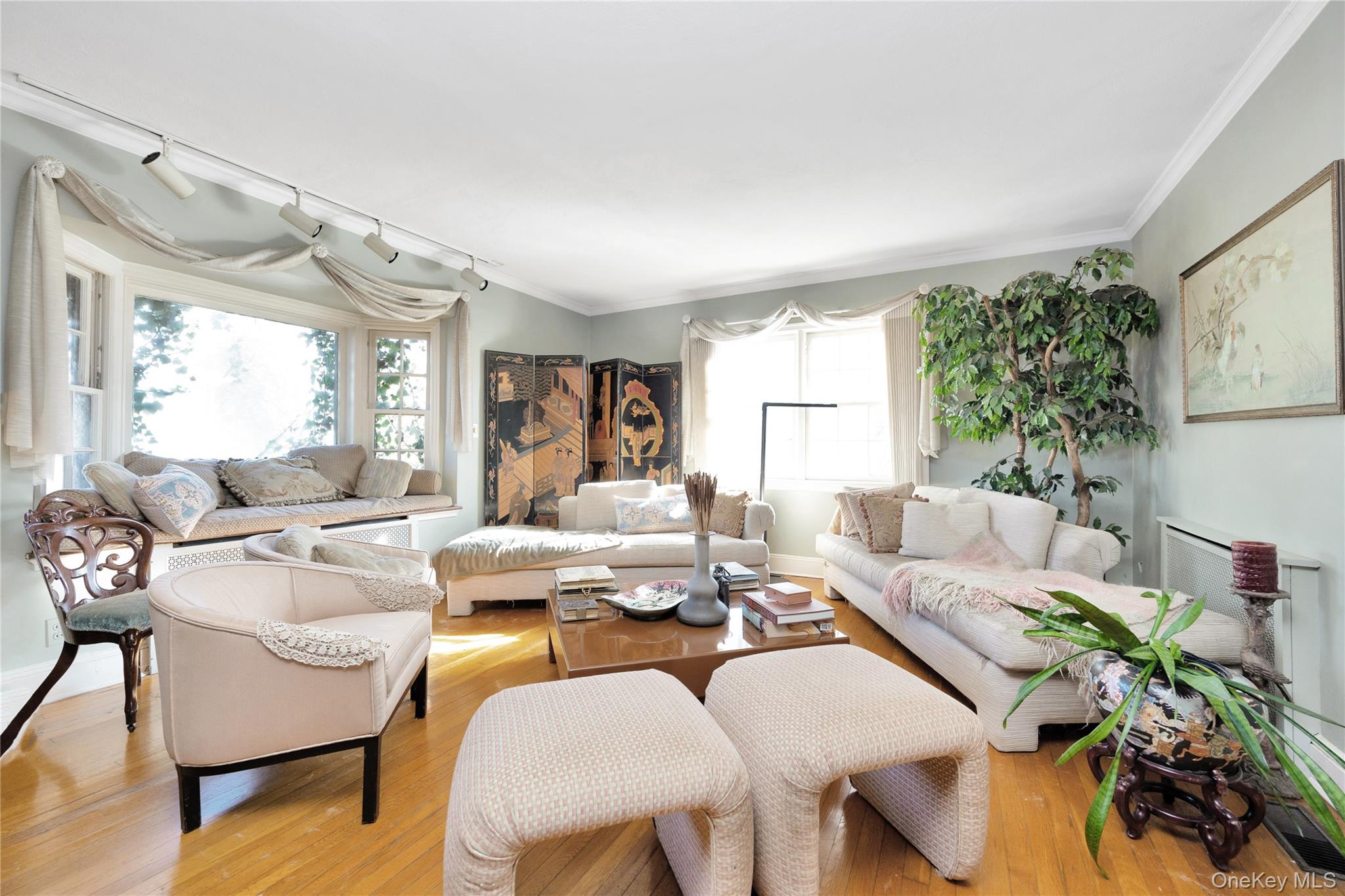 #6 photo, 164 Waverly Avenue, East Rockaway , NY 11518