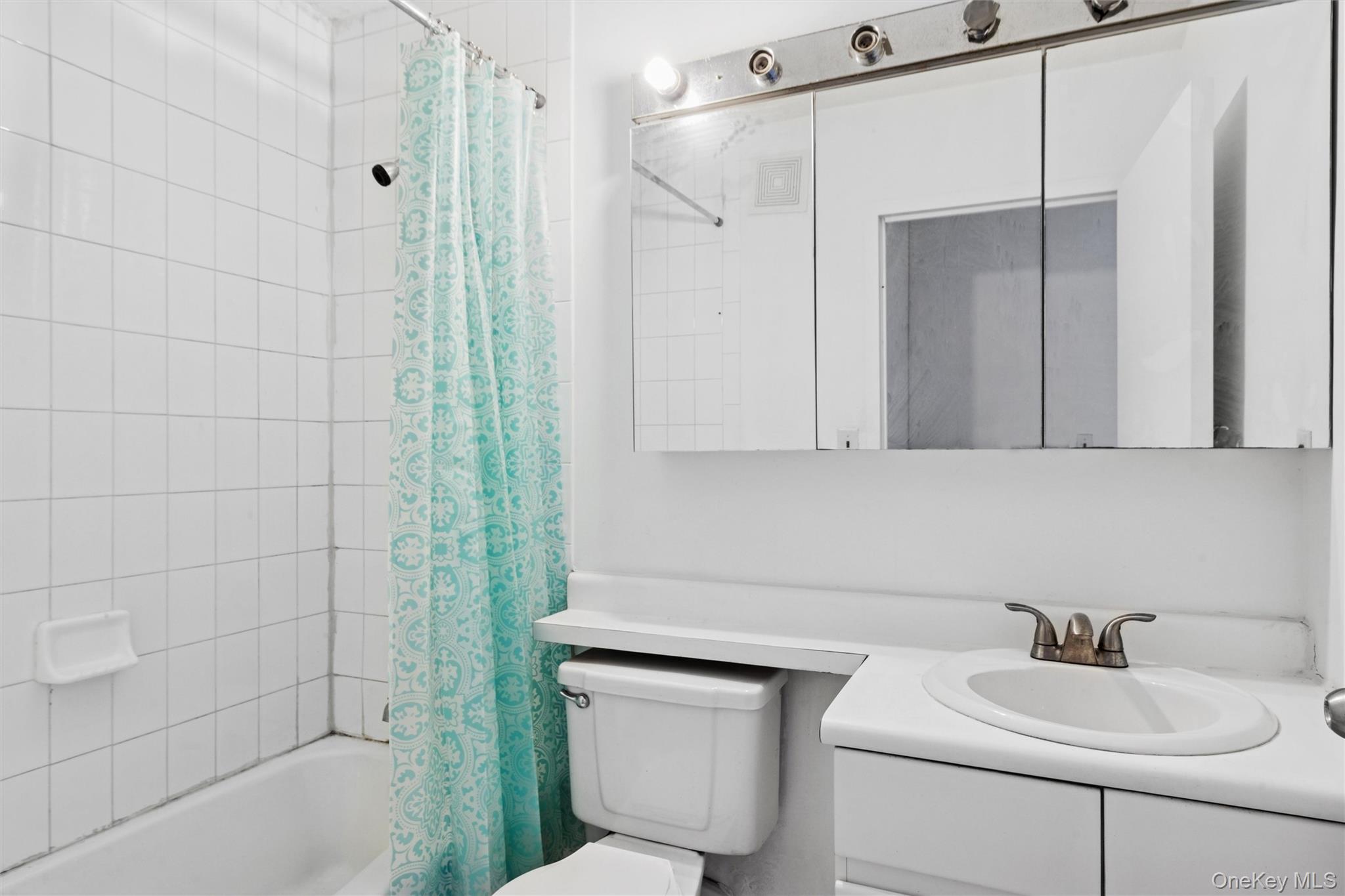 #15 photo, 97-12 63rd Drive, 皇后区 雷哥公园 Rego Park , NY 11374