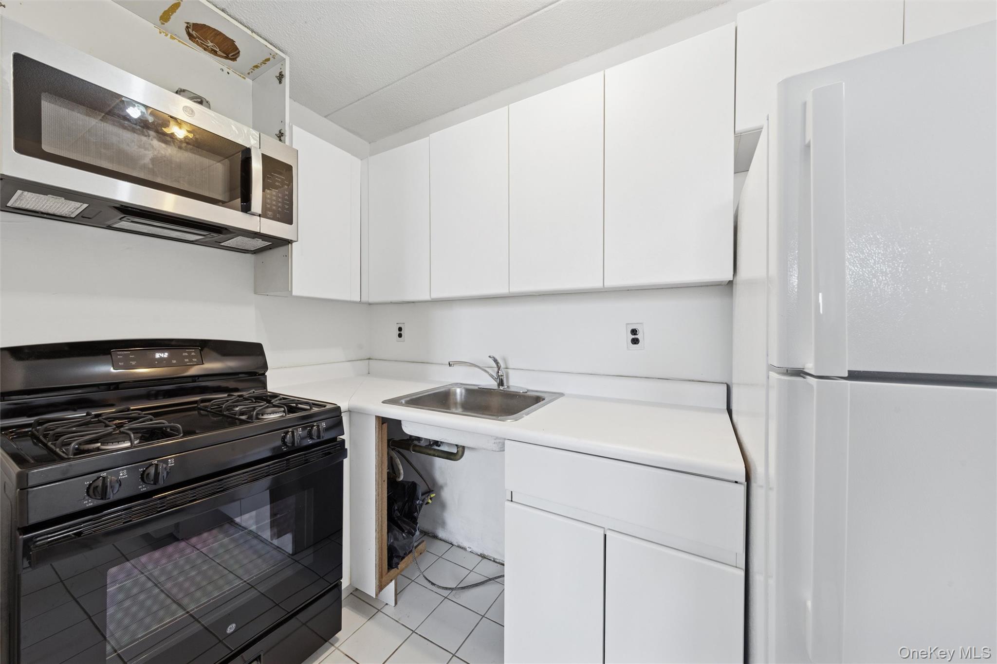 #9 photo, 97-12 63rd Drive, 皇后区 雷哥公园 Rego Park , NY 11374