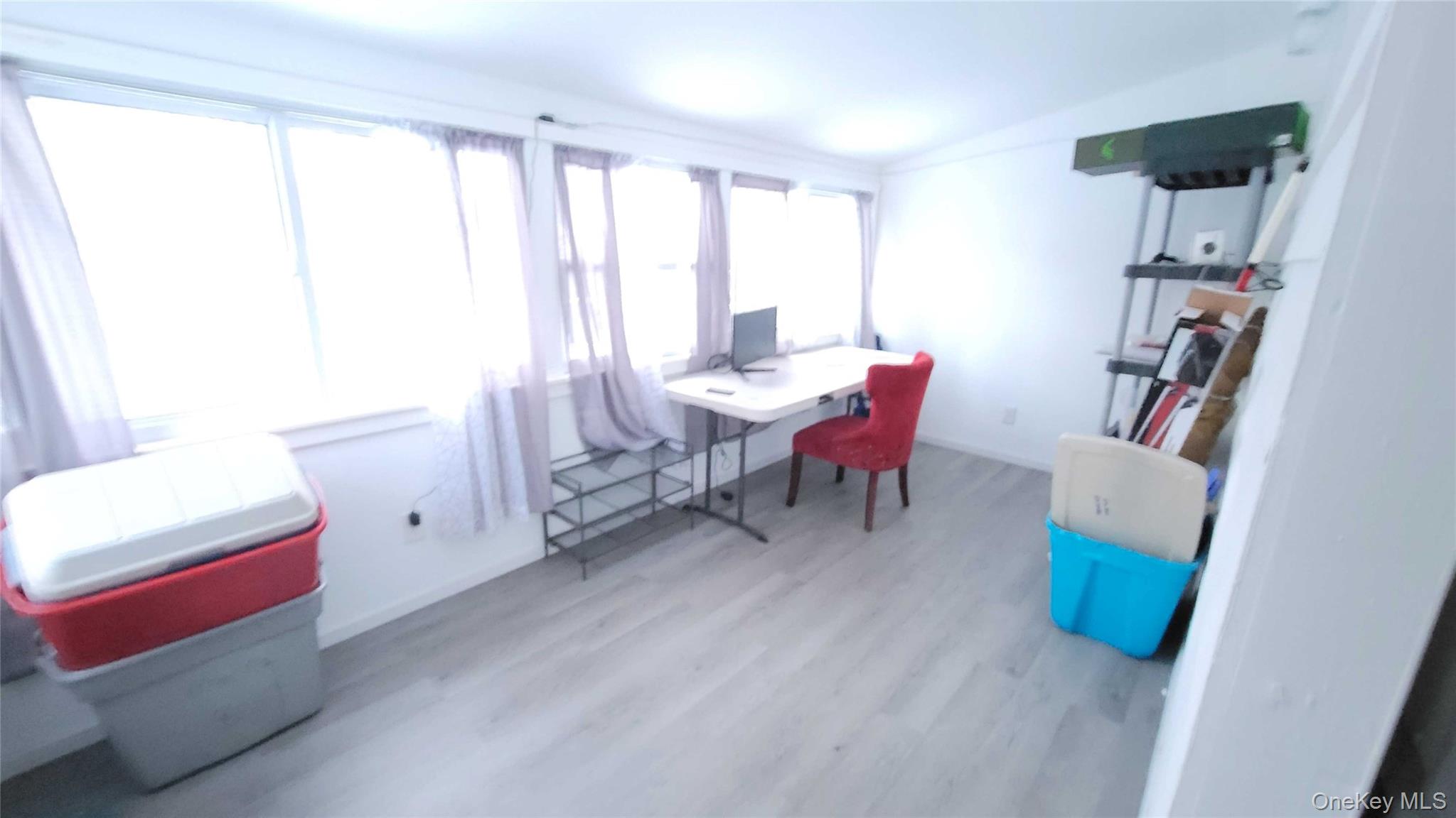 #8 photo, 56 Woodcliff Trail, Baiting Hollow , NY 11933