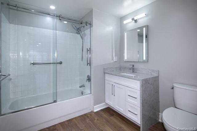 #7 photo, 1100 Avalon Street, नासाउ काउंटी Glen Cove , NY 11542